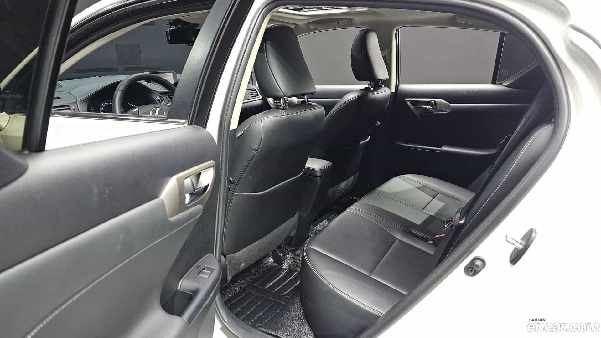 CT200h Lexus 2016.8-OPTION-016
