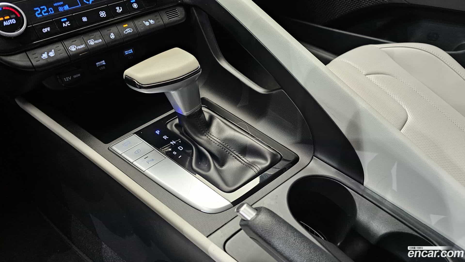 AVANTE Hyundai 2021.7-INNER-009