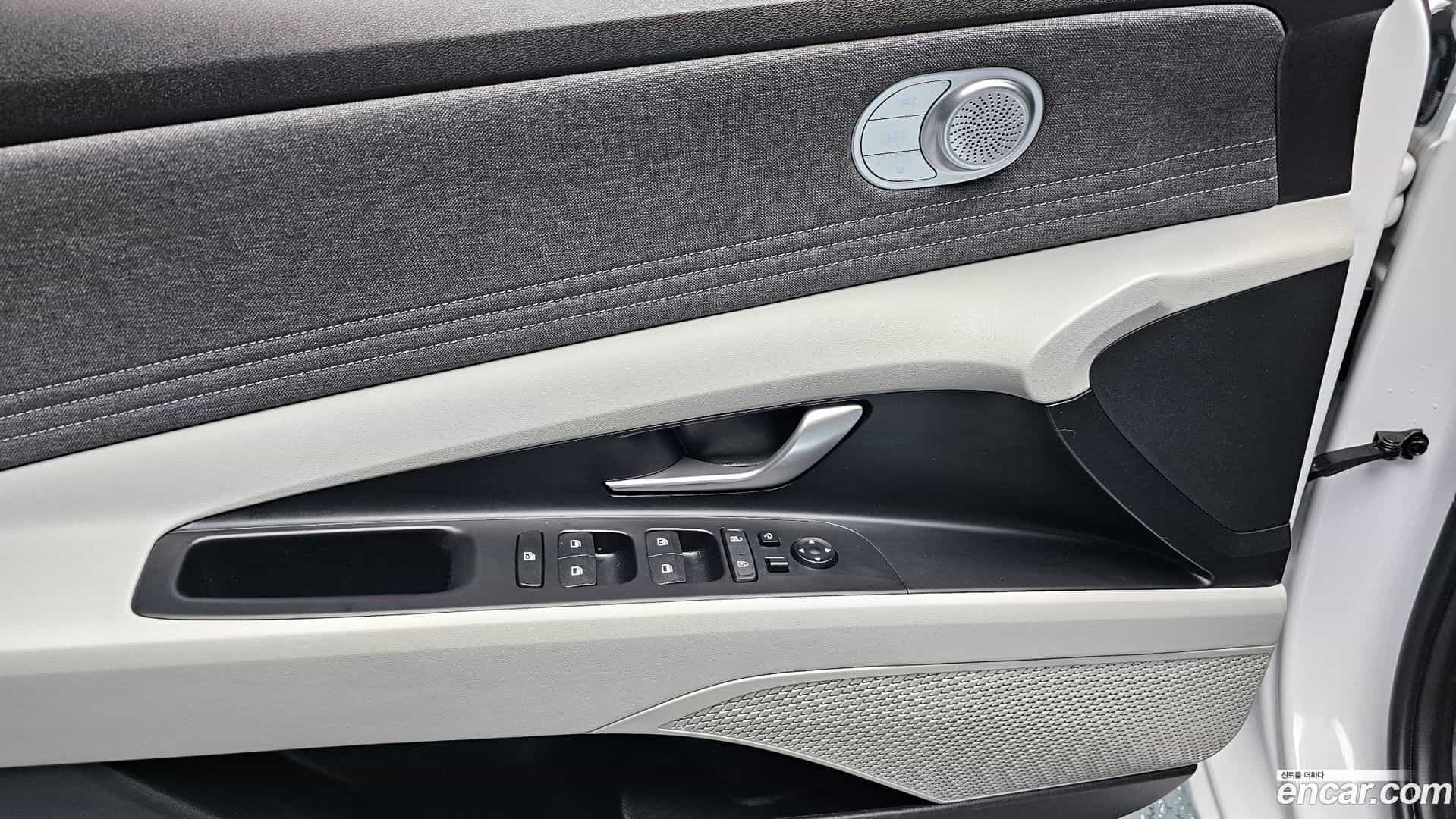 AVANTE Hyundai 2021.7-OPTION-022