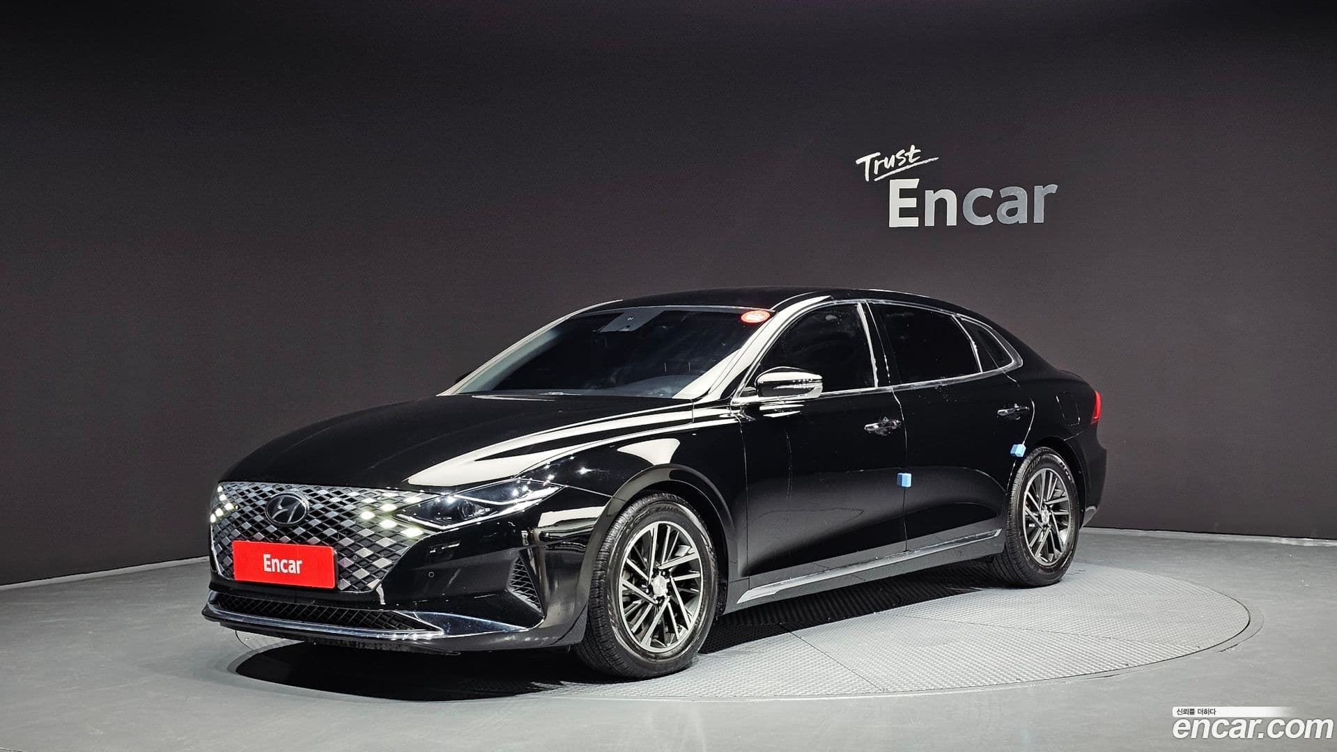Main__Slider__Photo:Grandeur Hyundai 2020.11-0