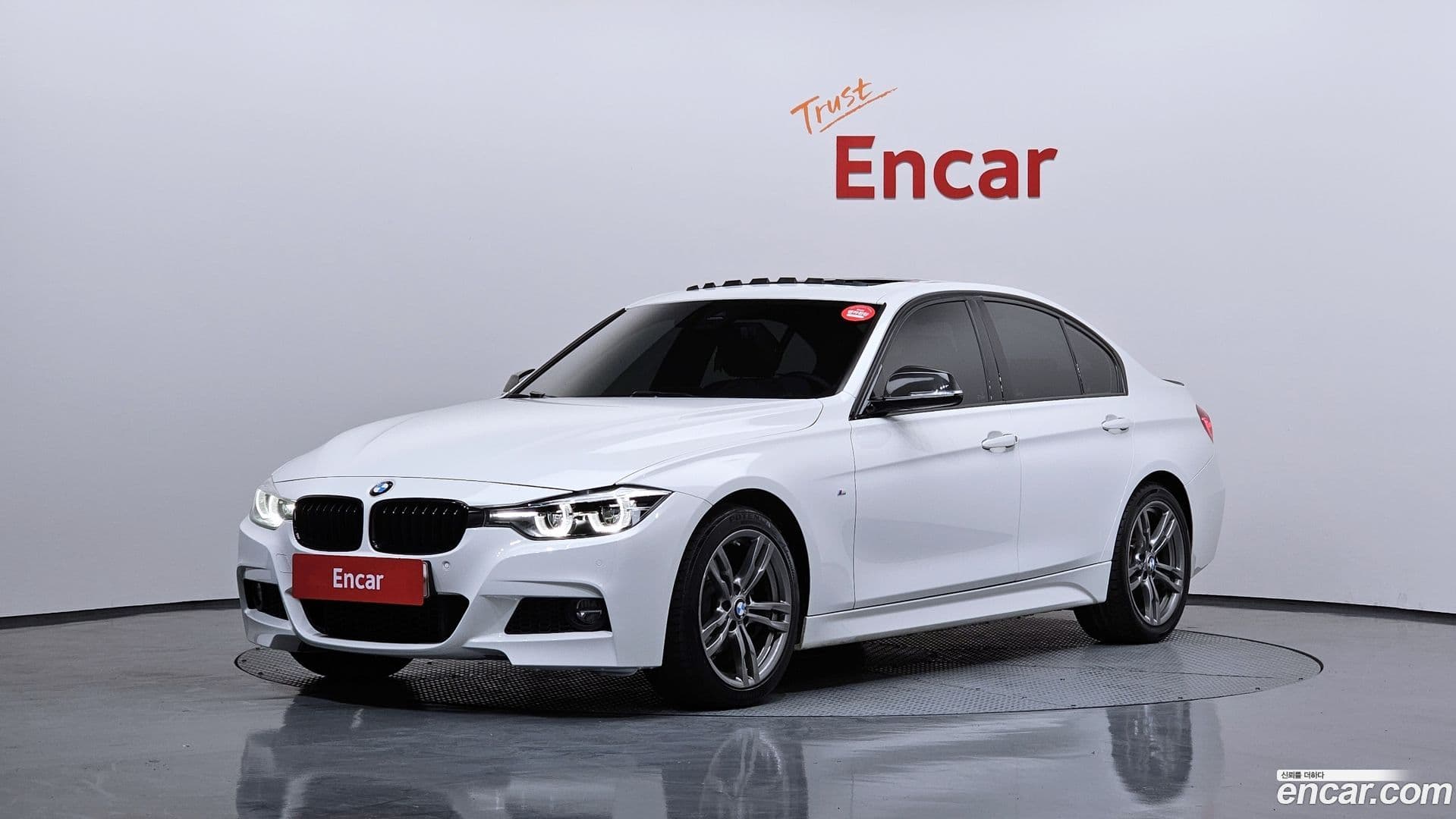 Main__Slider__Photo:3-Series BMW 2018.11-0