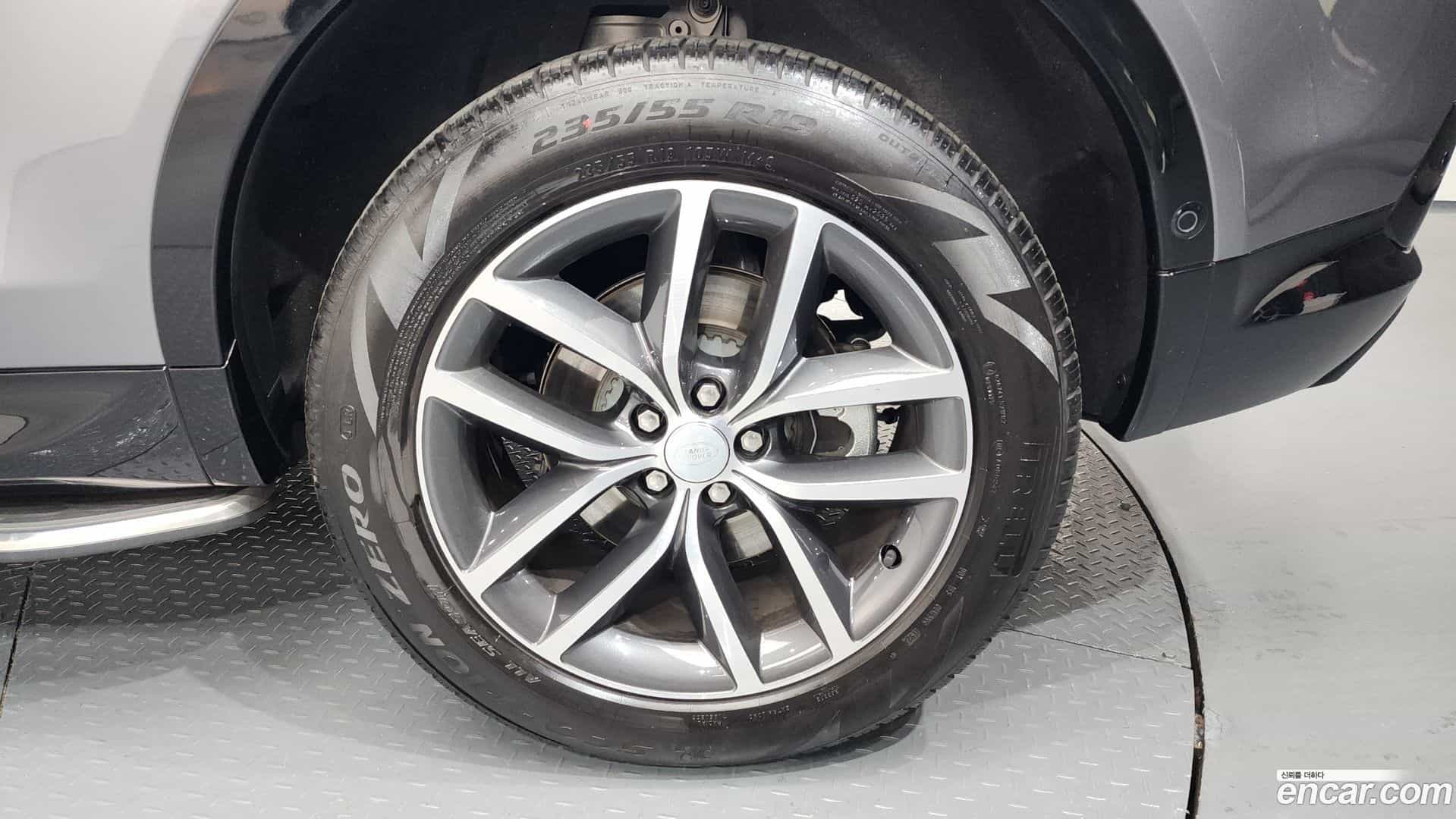Discovery Sport Land Rover 2025.4-OUTER-005