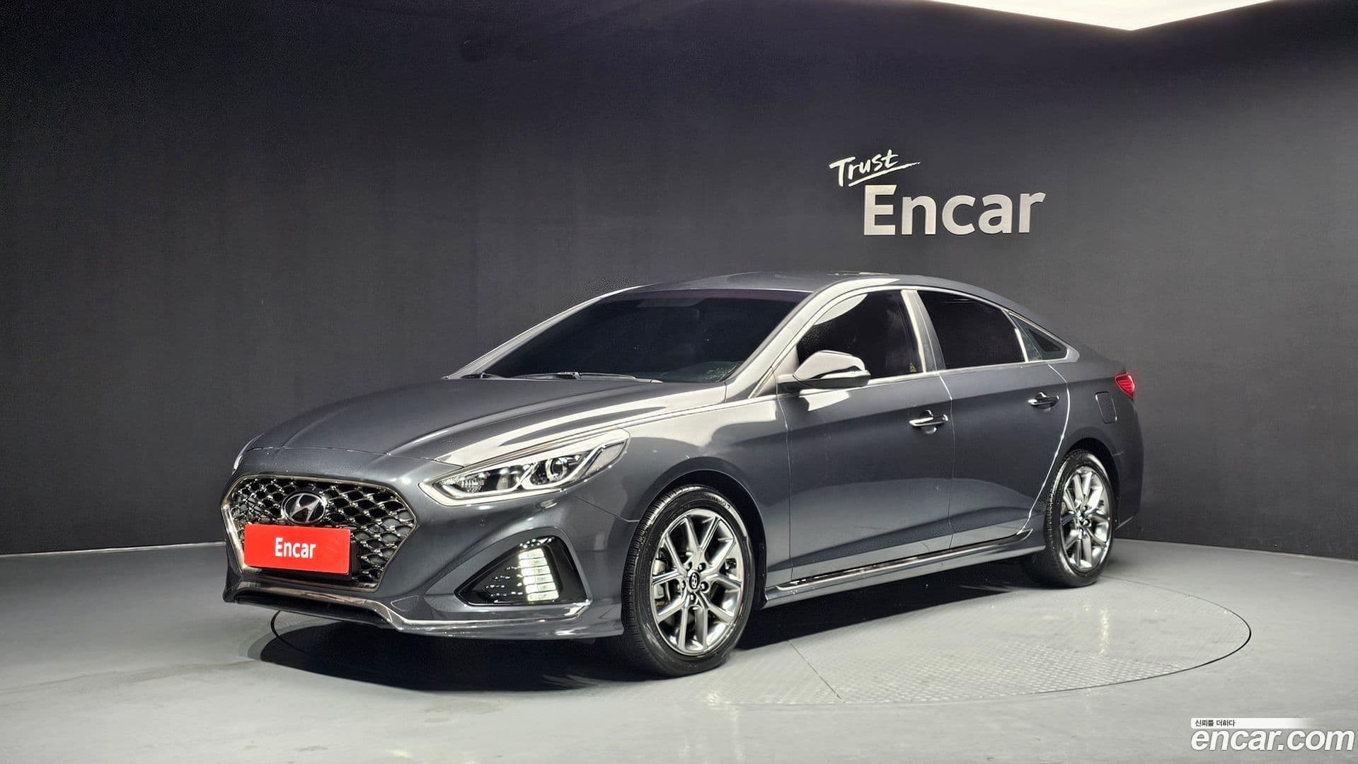 Main__Slider__Photo:Sonata Hyundai 2018.1-0