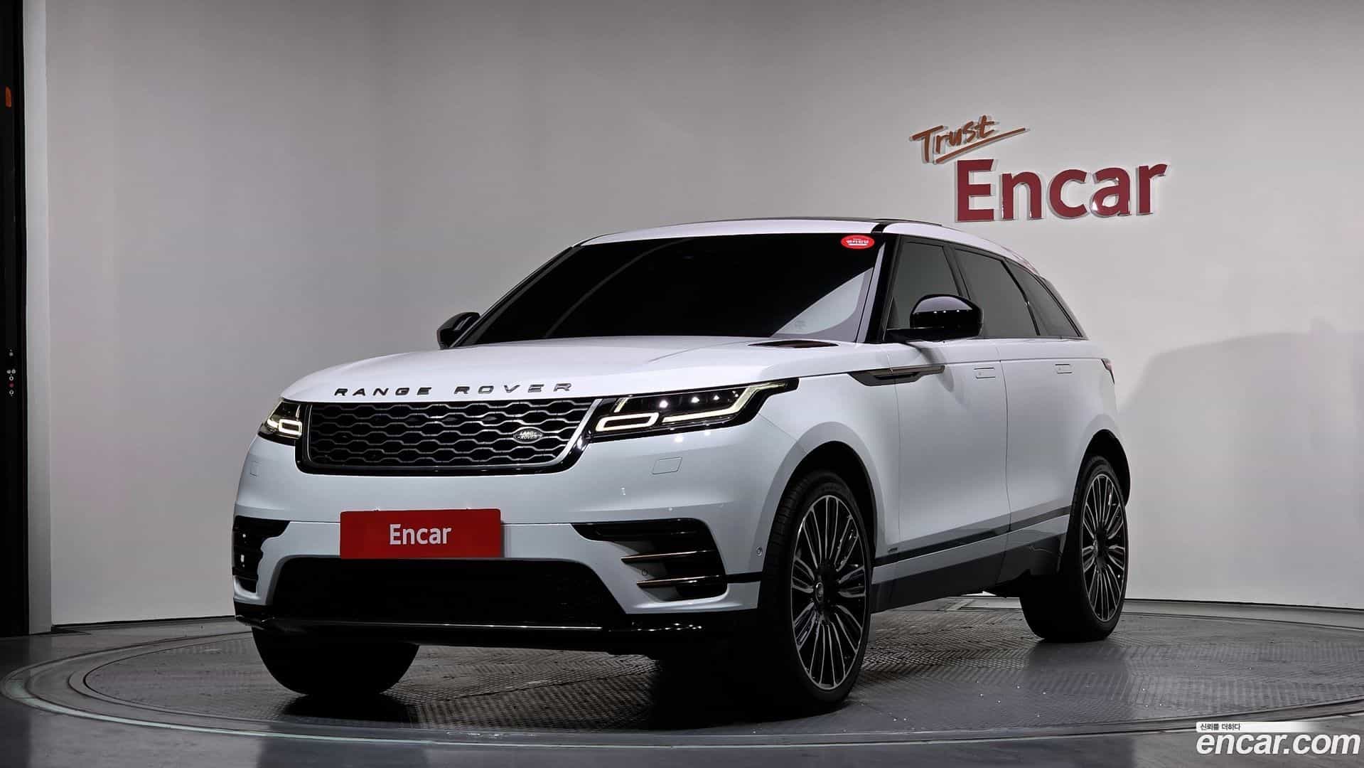 Range Rover Velar Land Rover 2017.10-OUTER-001