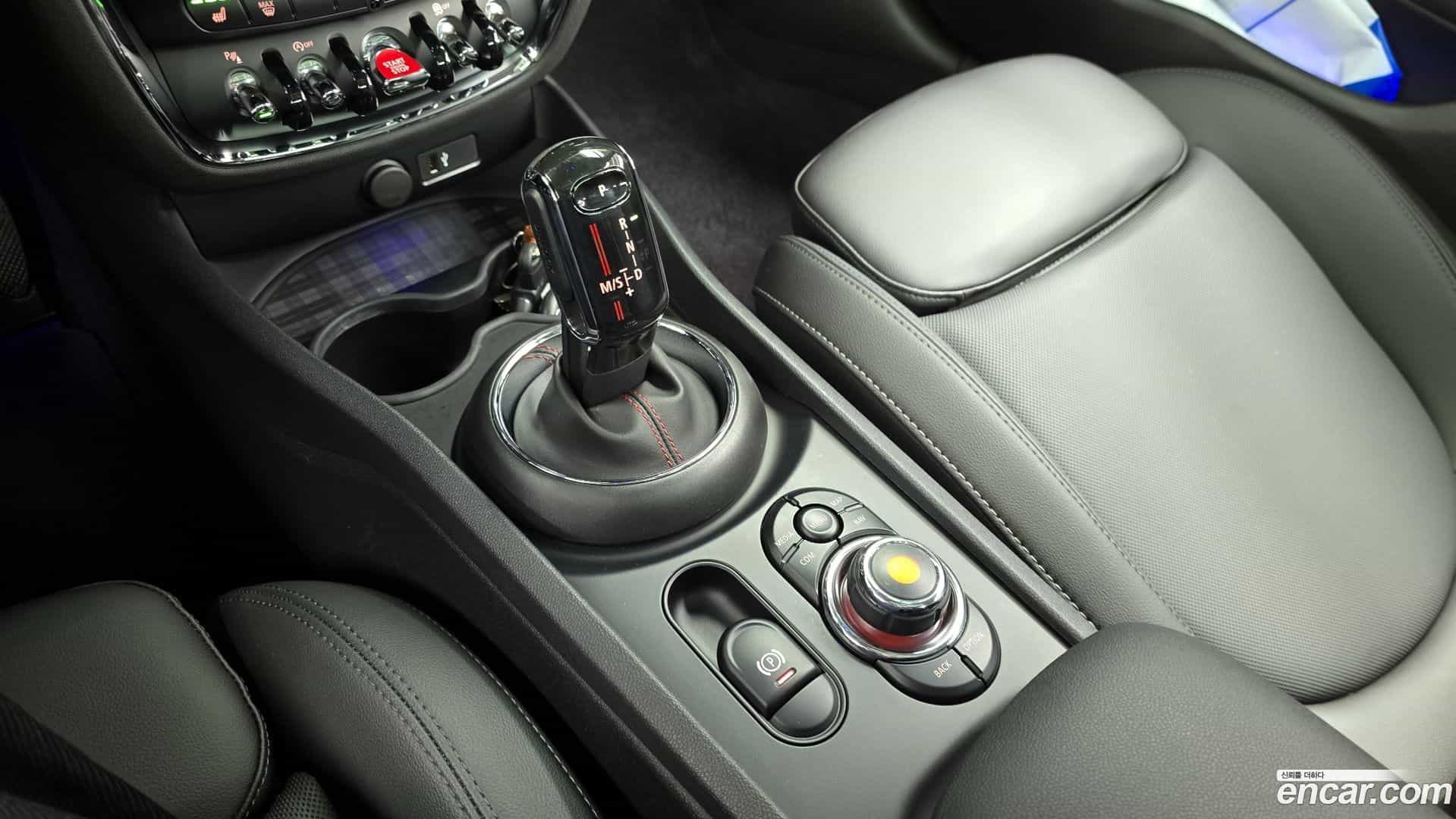 Clubman Mini 2021.2-INNER-009