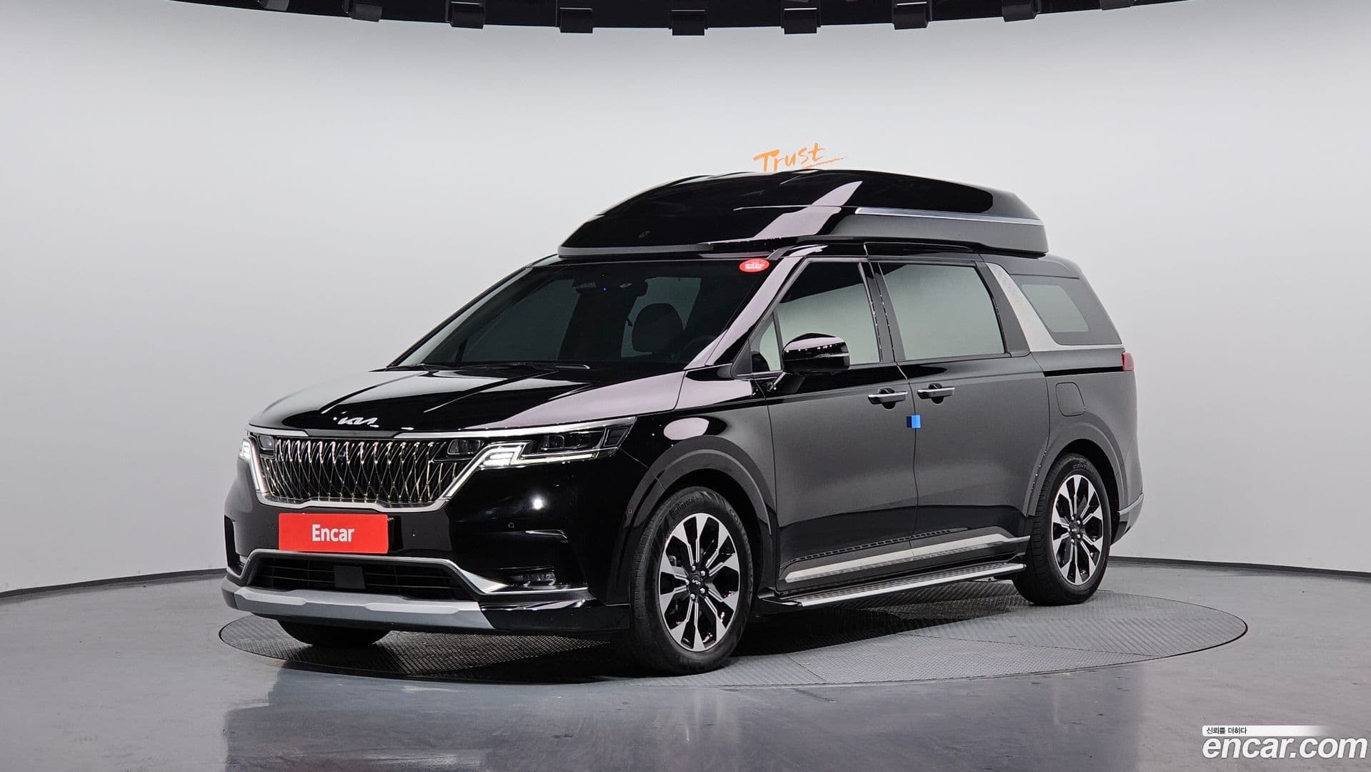 Main__Slider__Photo:Canival Kia 2022.7-0