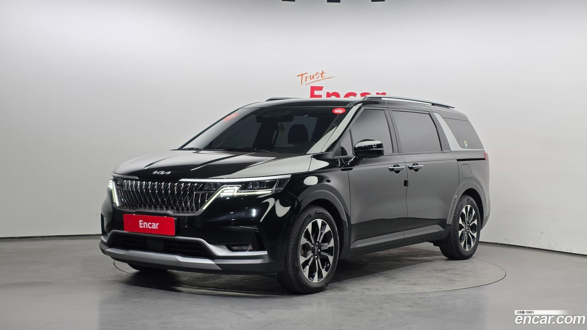 Main__Slider__Photo:Canival Kia 2022.10-0
