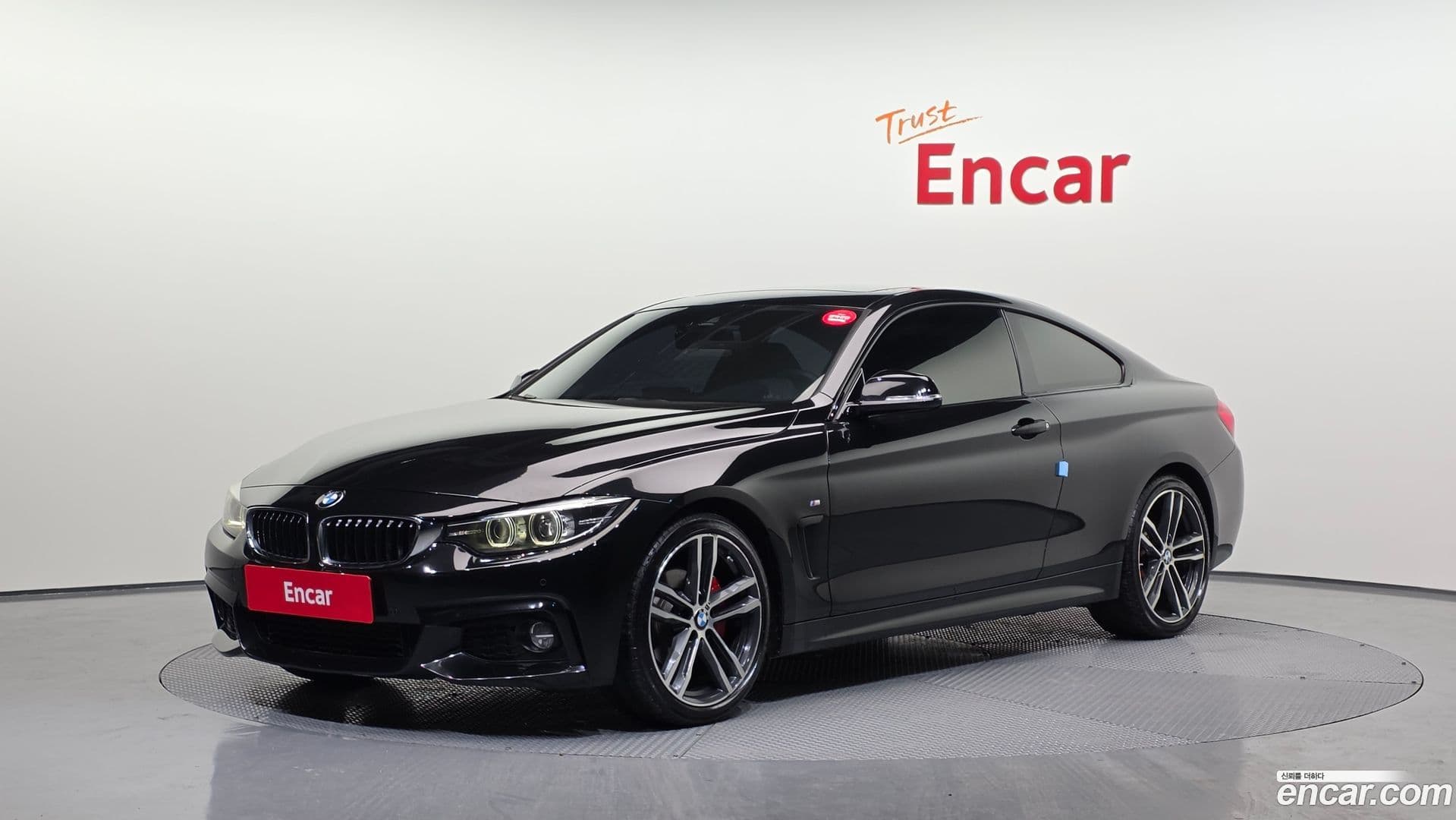 Main__Slider__Photo:4-Series BMW 2018.11-0