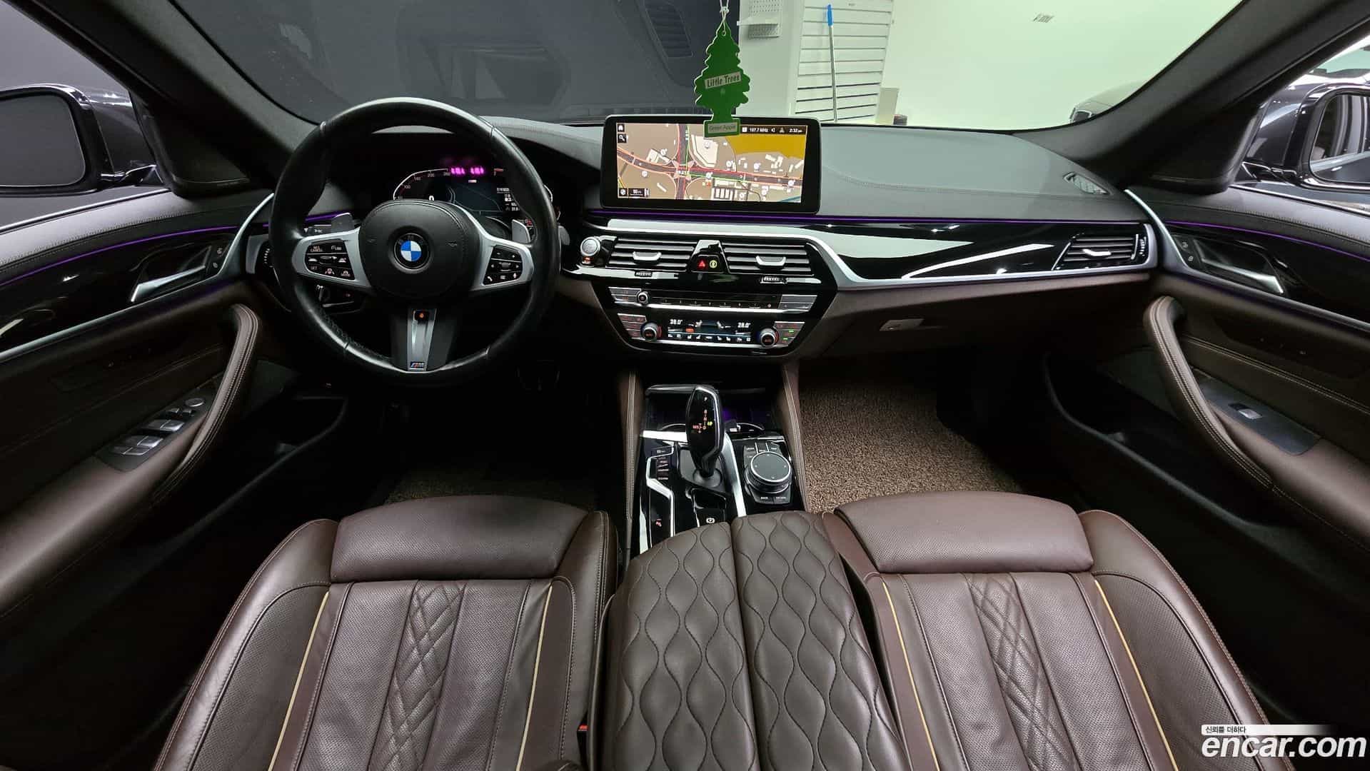 5-Series BMW 2023.0-INNER-007