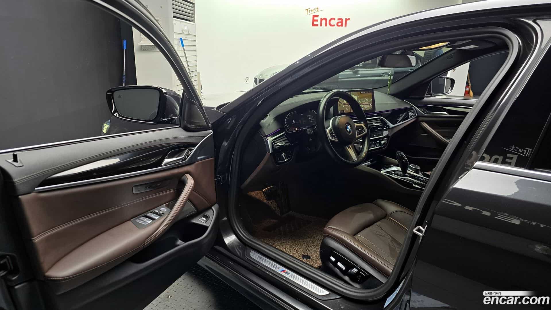 5-Series BMW 2023.0-OPTION-015