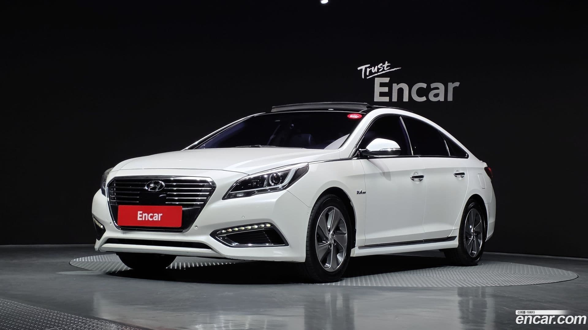 Main__Slider__Photo:Sonata Hyundai 2015.0-0
