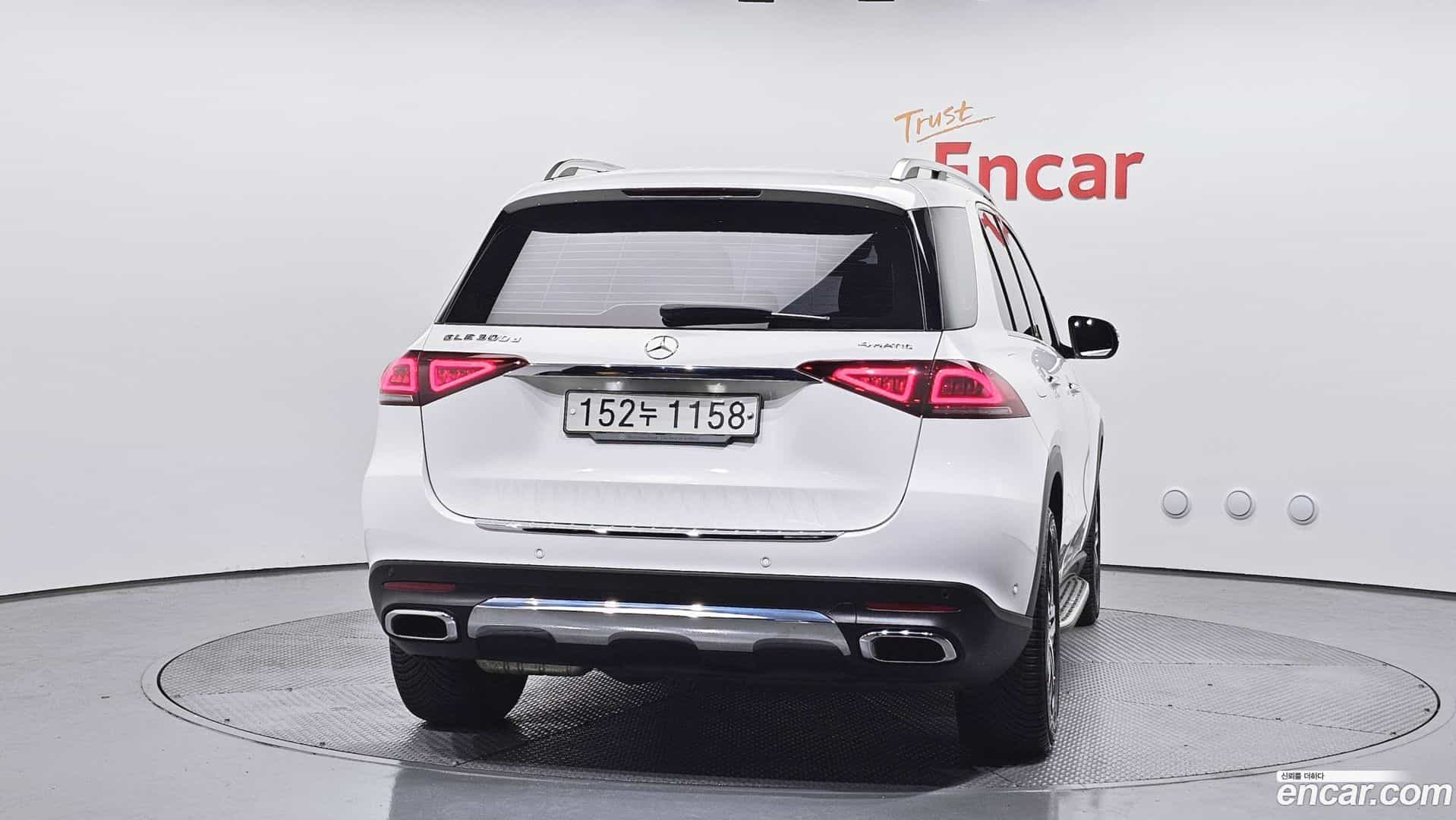 GLE-Class Mercedes-Benz 2019.8-OUTER-004