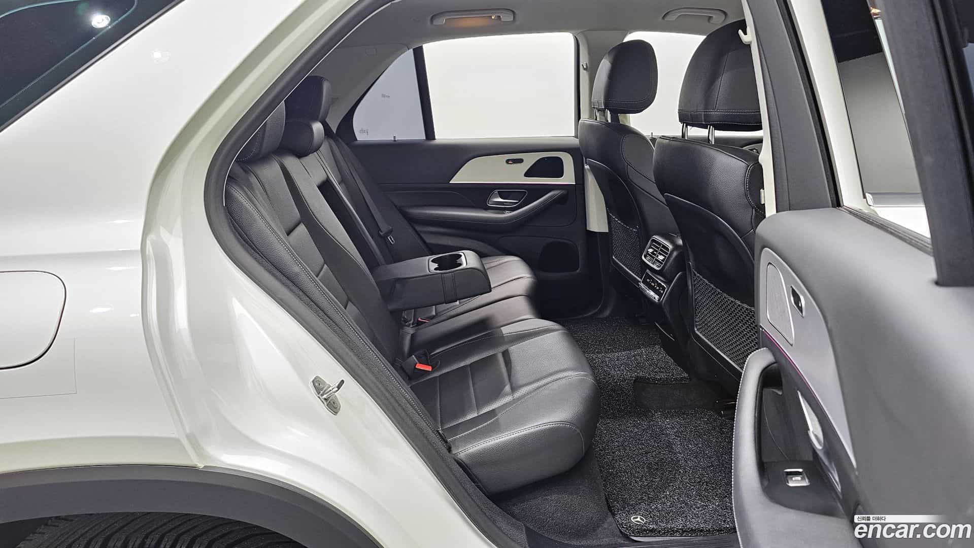 GLE-Class Mercedes-Benz 2019.8-OPTION-015