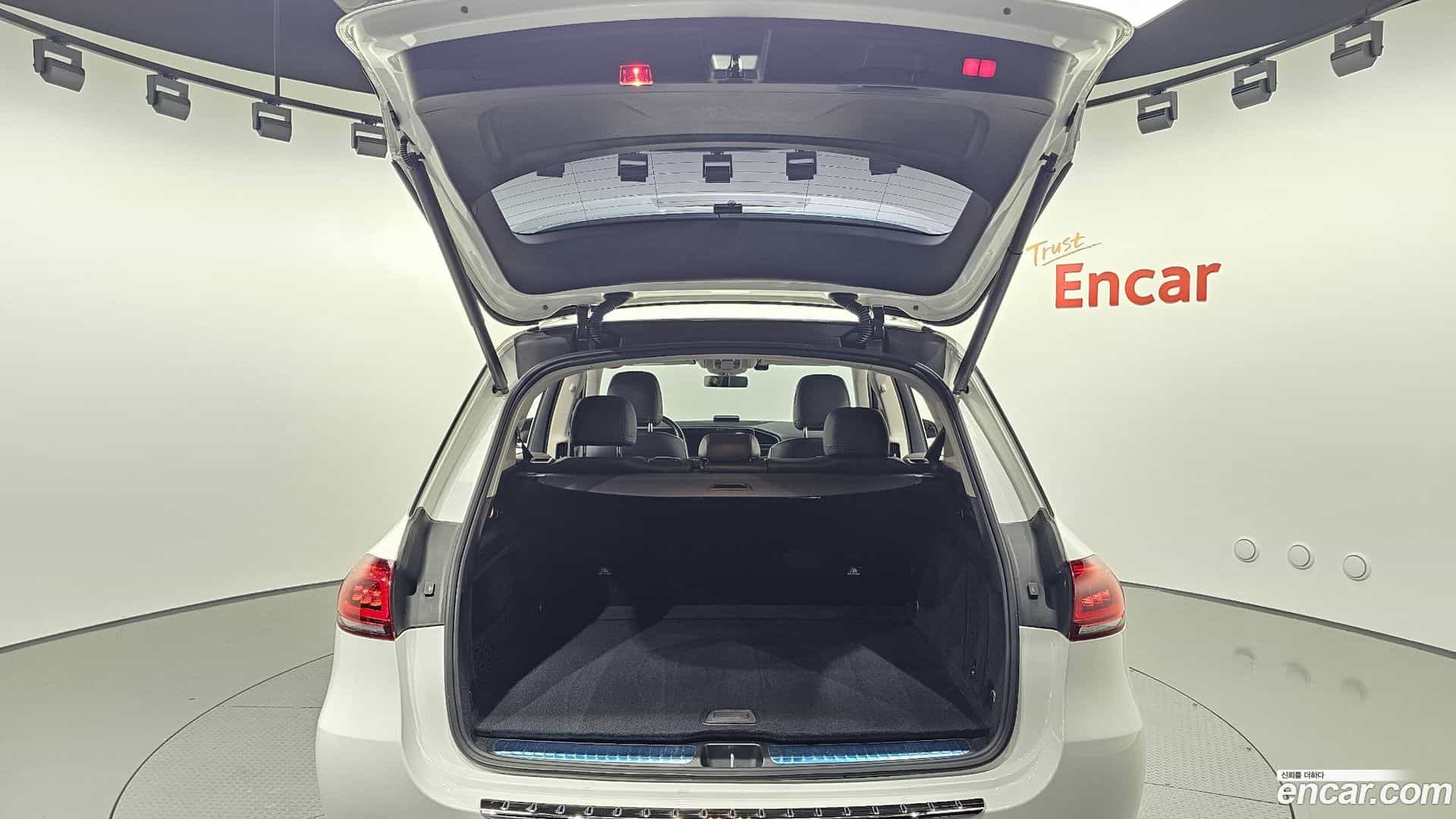 GLE-Class Mercedes-Benz 2019.8-OPTION-024