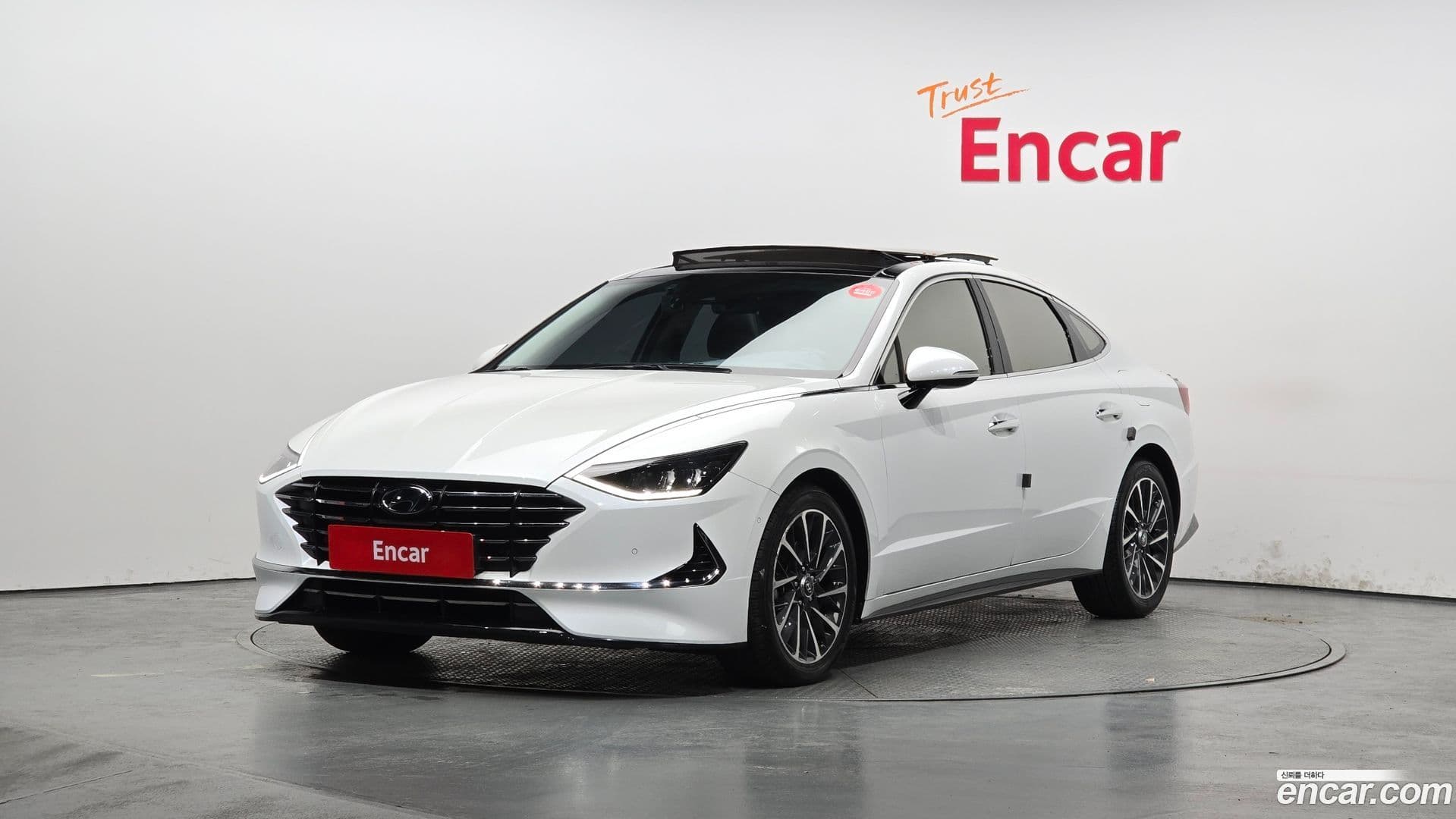 Main__Slider__Photo:Sonata Hyundai 2020.11-0