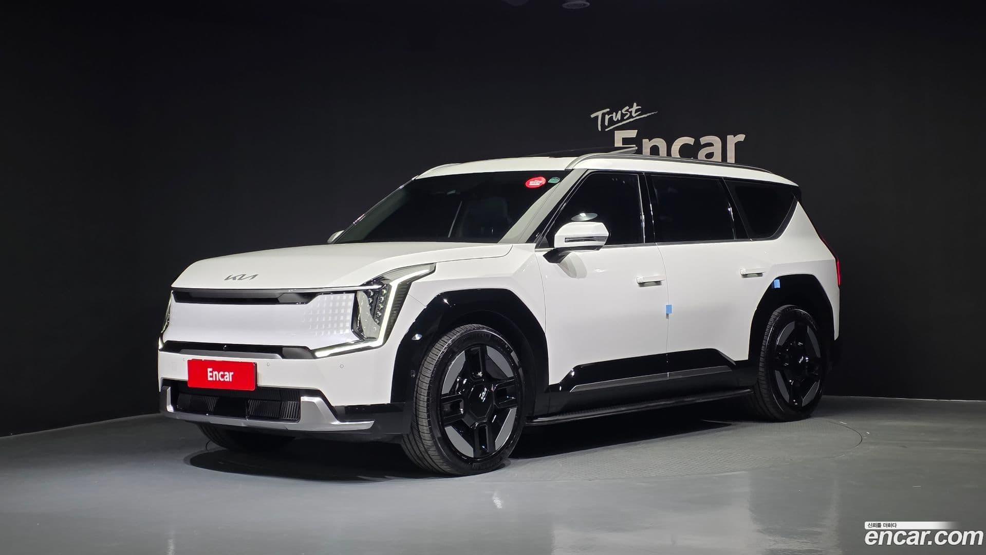 Main__Slider__Photo:EV9 Kia 2023.6-0