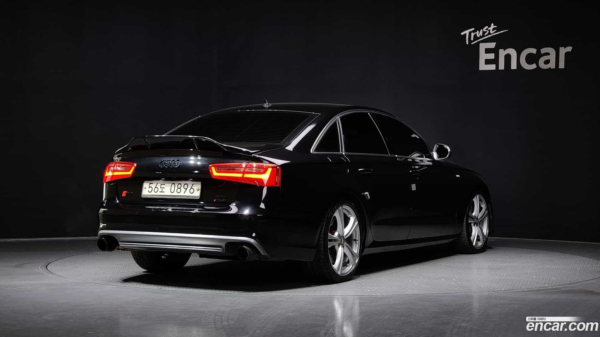 S6 Audi 2012.10-OUTER-002