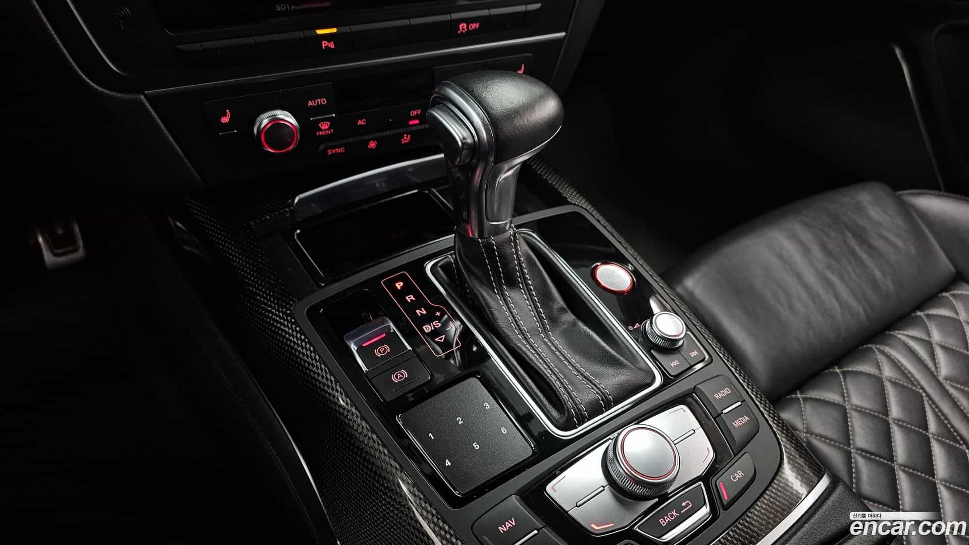 S6 Audi 2012.10-INNER-009