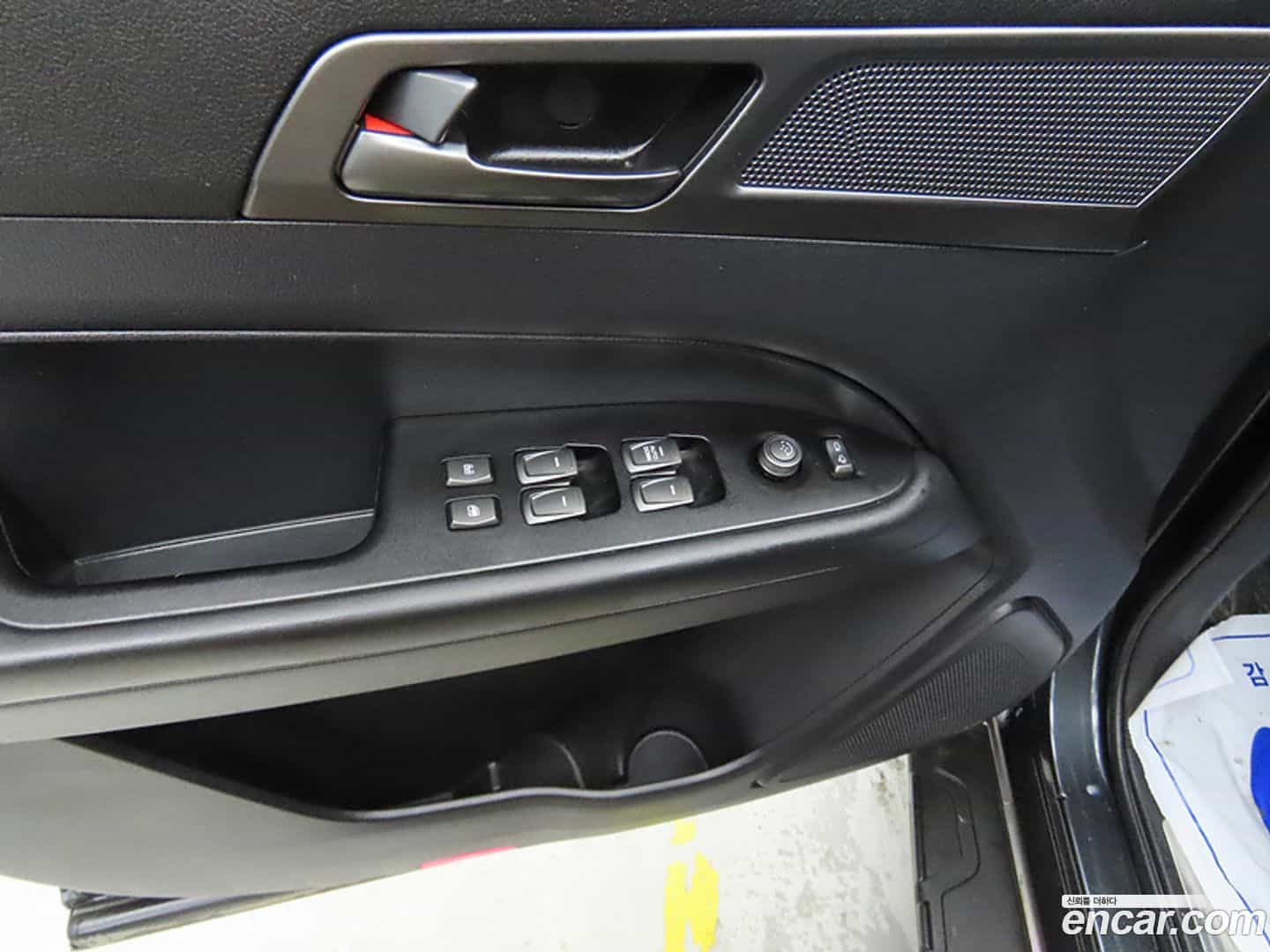 Rexton KG Mobility 2022.6-OPTION-017