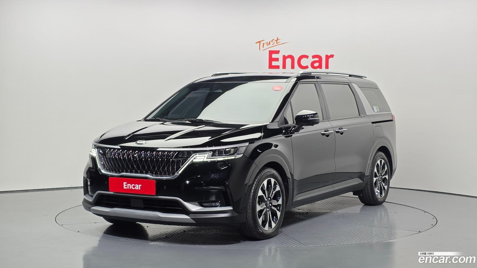 Main__Slider__Photo:Canival Kia 2020.11-0
