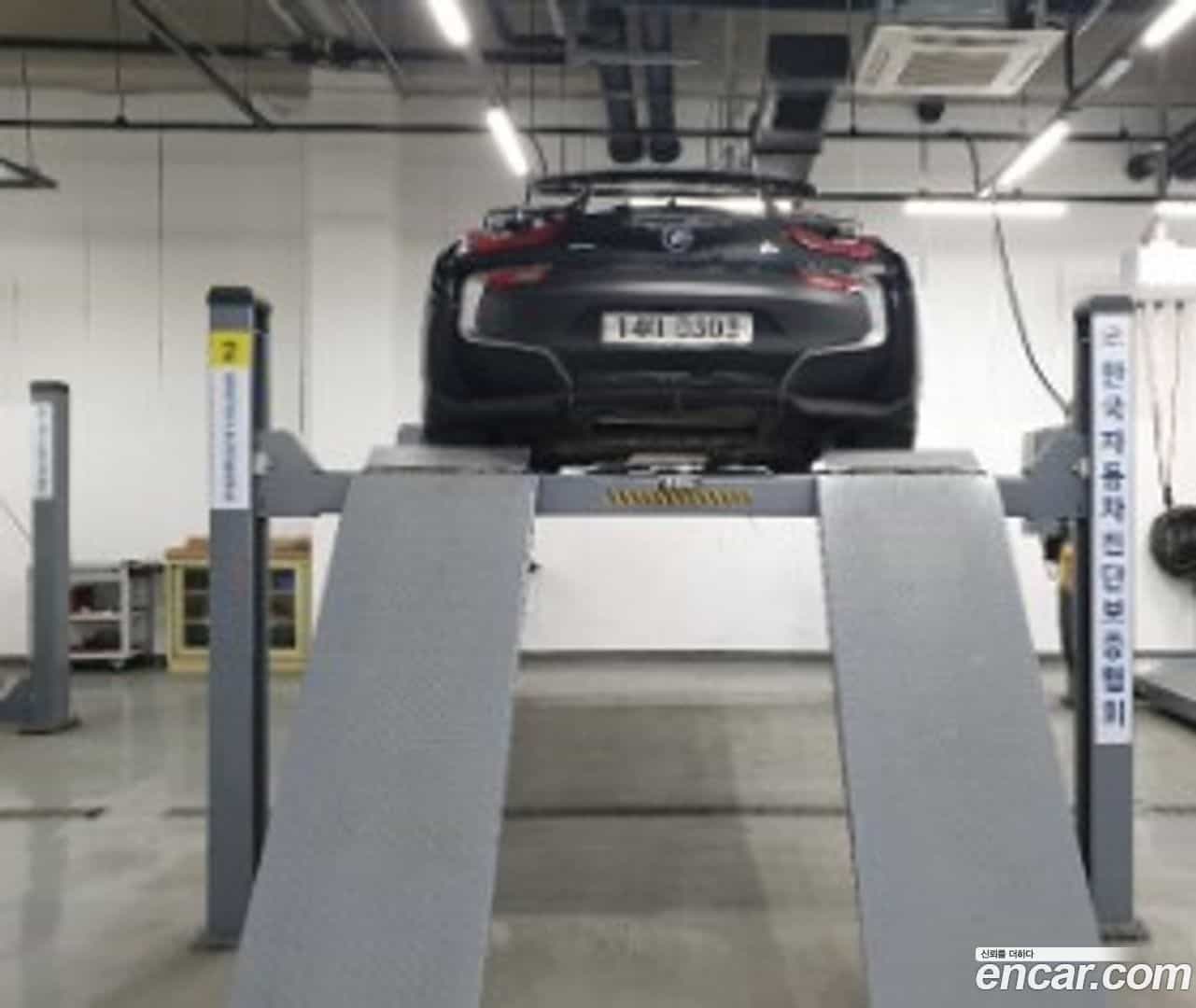 i8 BMW 2015.11-OUTER-002