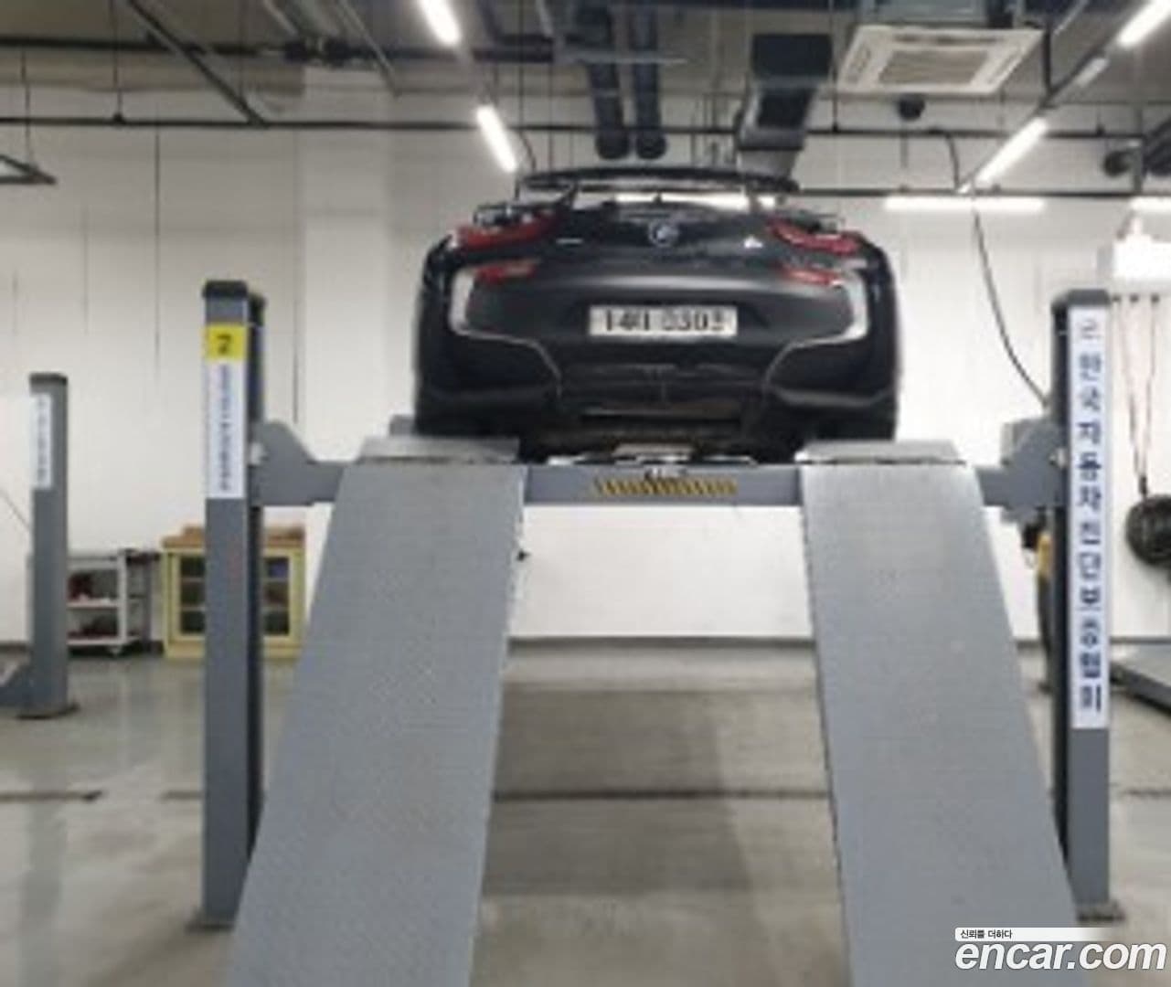 Main__Slider__Photo:i8 BMW 2015.11-1