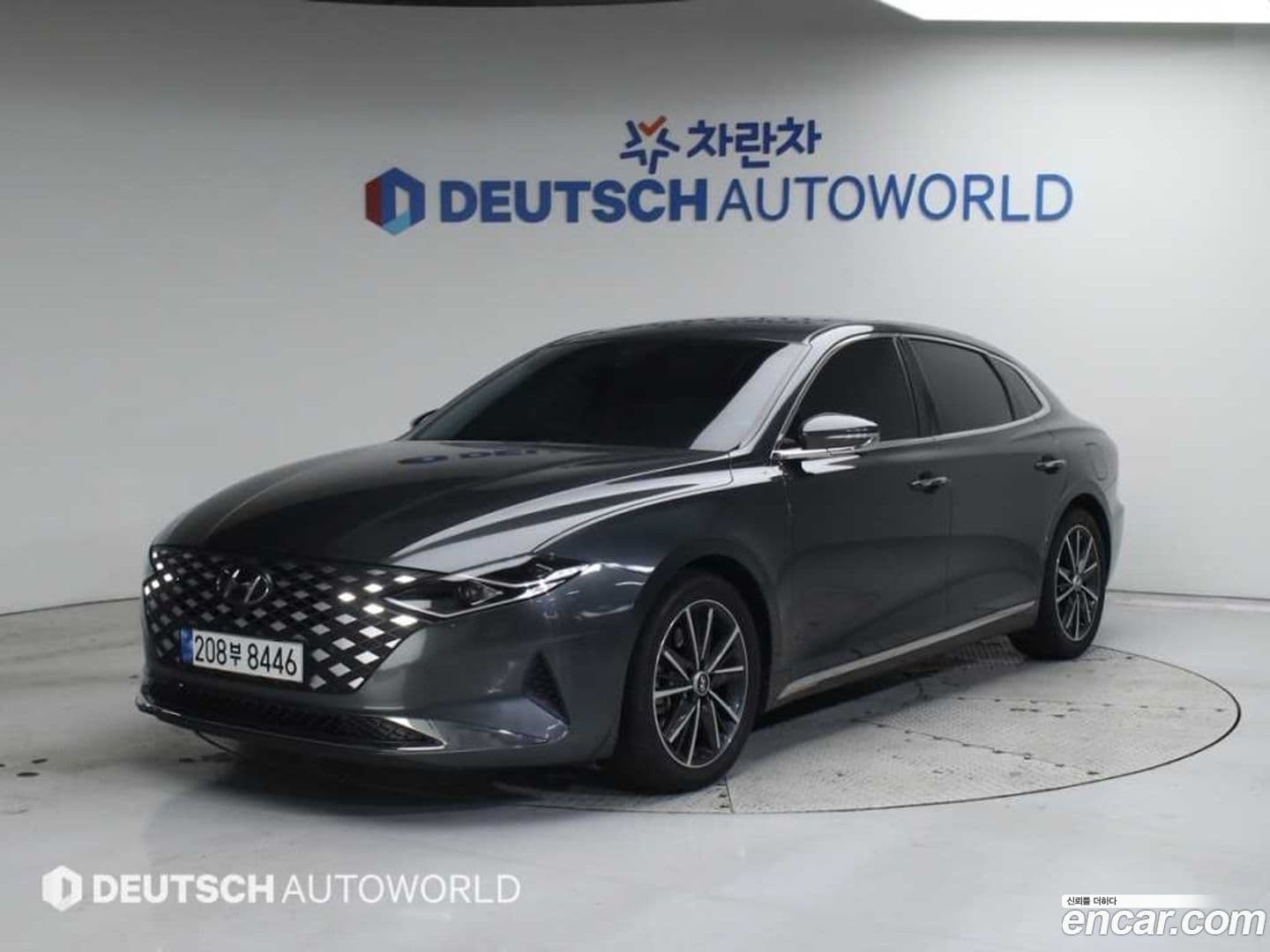 Main__Slider__Photo:Grandeur Hyundai 2022.3-0