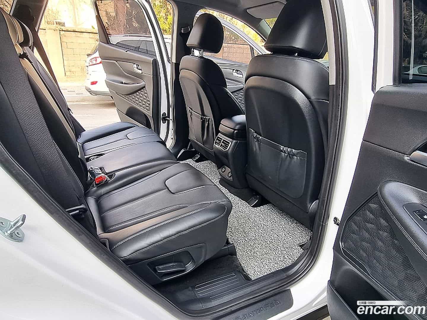 Santafe Hyundai 2022.11-INNER-009