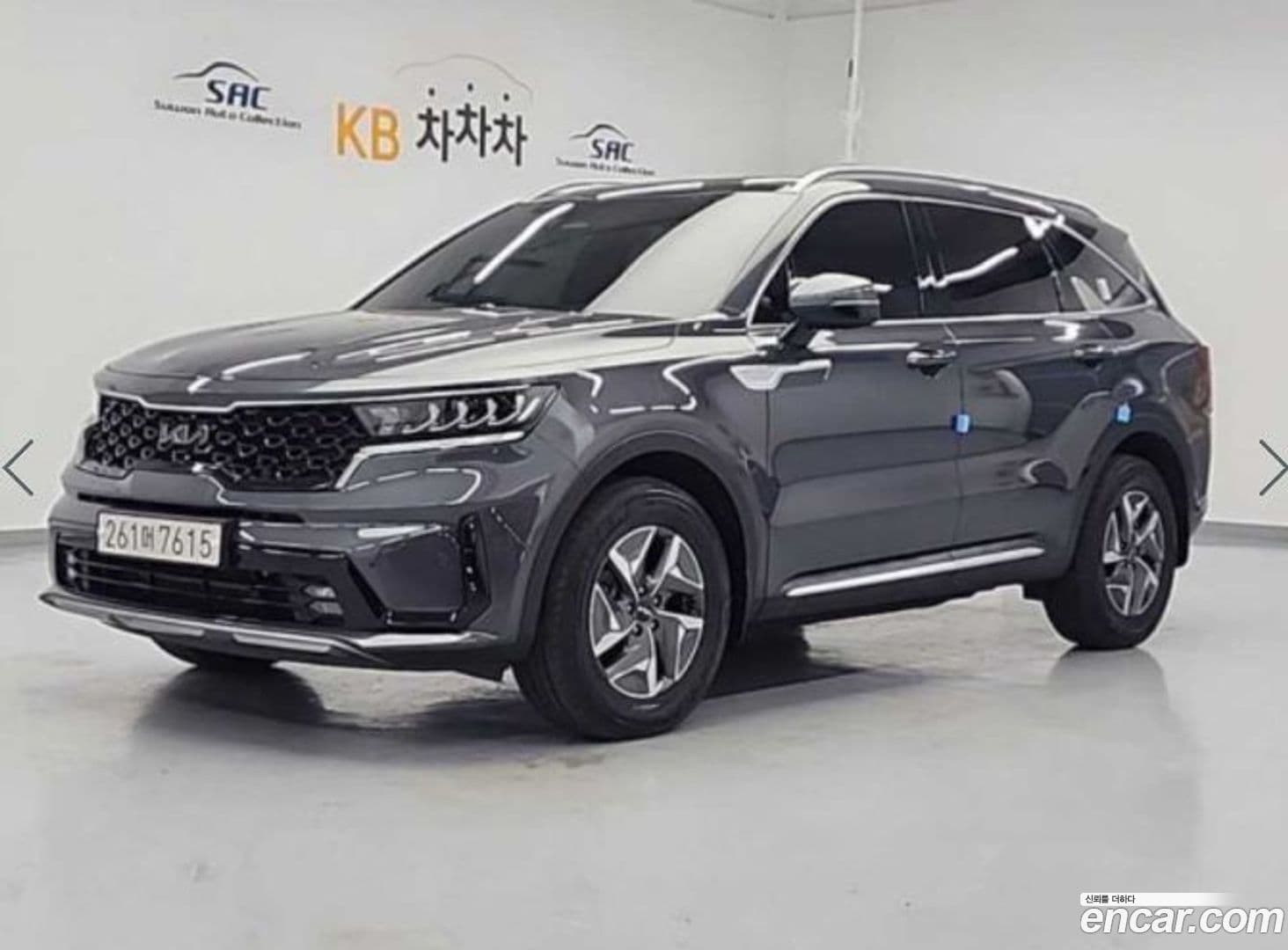 Main__Slider__Photo:Sorento Kia 2022.1-0