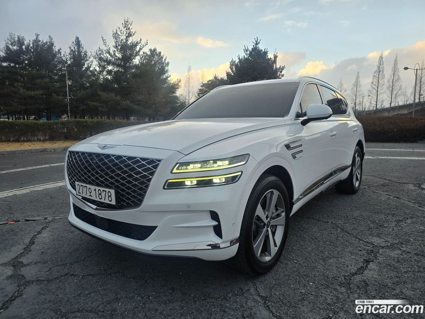 Main__Slider__Photo:GV80 Genesis 2022.2-0