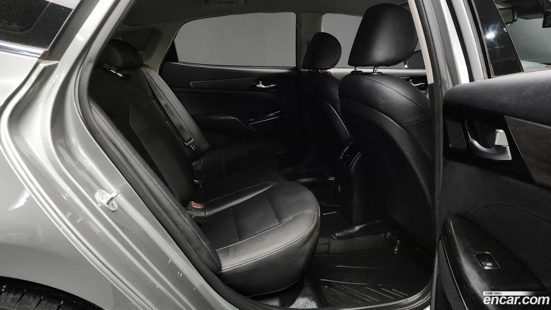 K7 Kia 2021.0-OPTION-016
