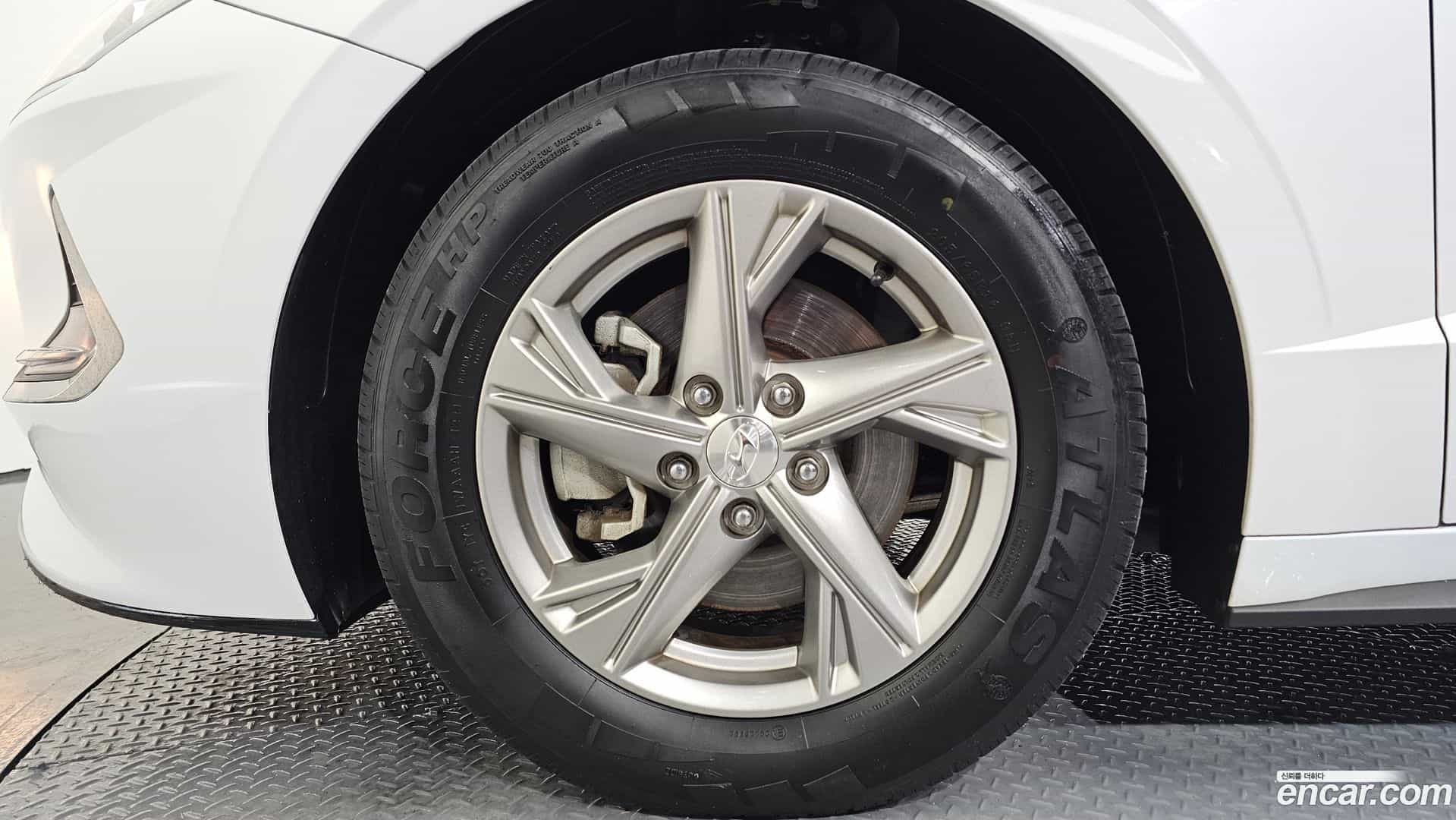 Sonata Hyundai 2022.1-OUTER-005