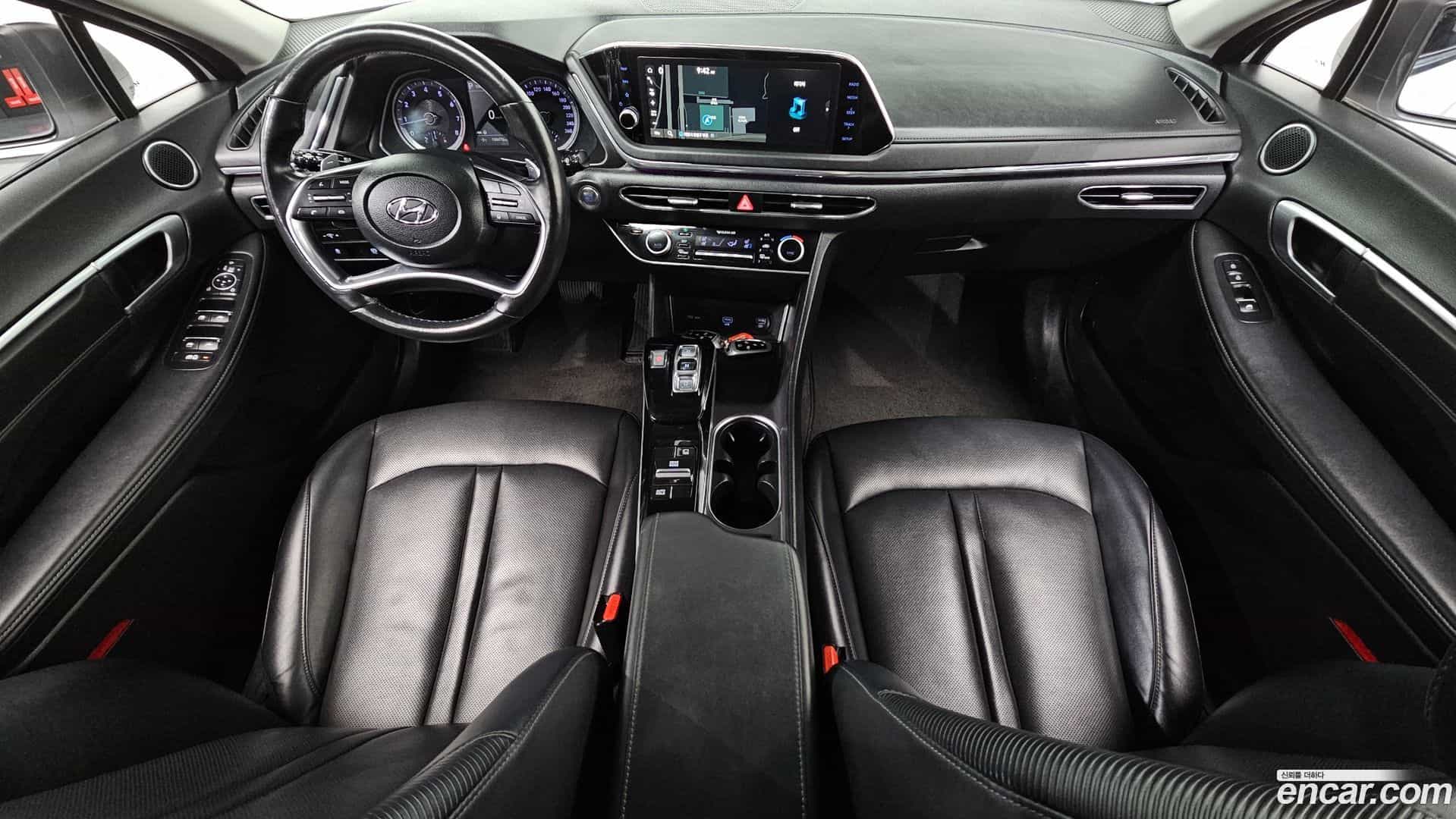 Sonata Hyundai 2022.1-INNER-007