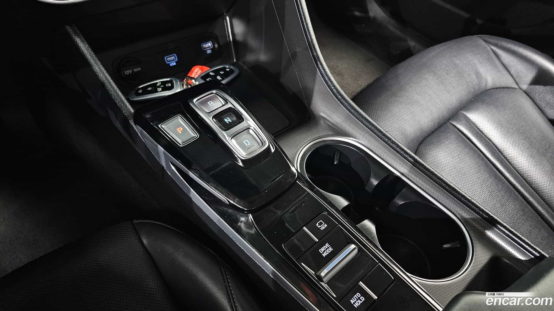 Sonata Hyundai 2022.1-INNER-009