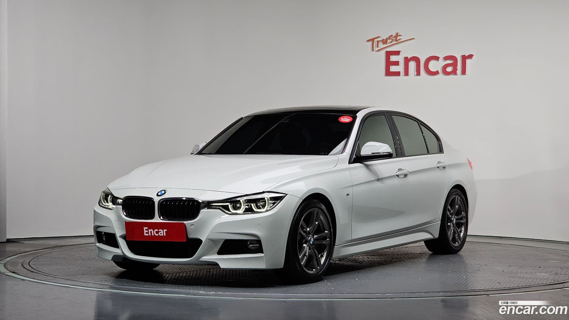 Main__Slider__Photo:3-Series BMW 2018.9-0