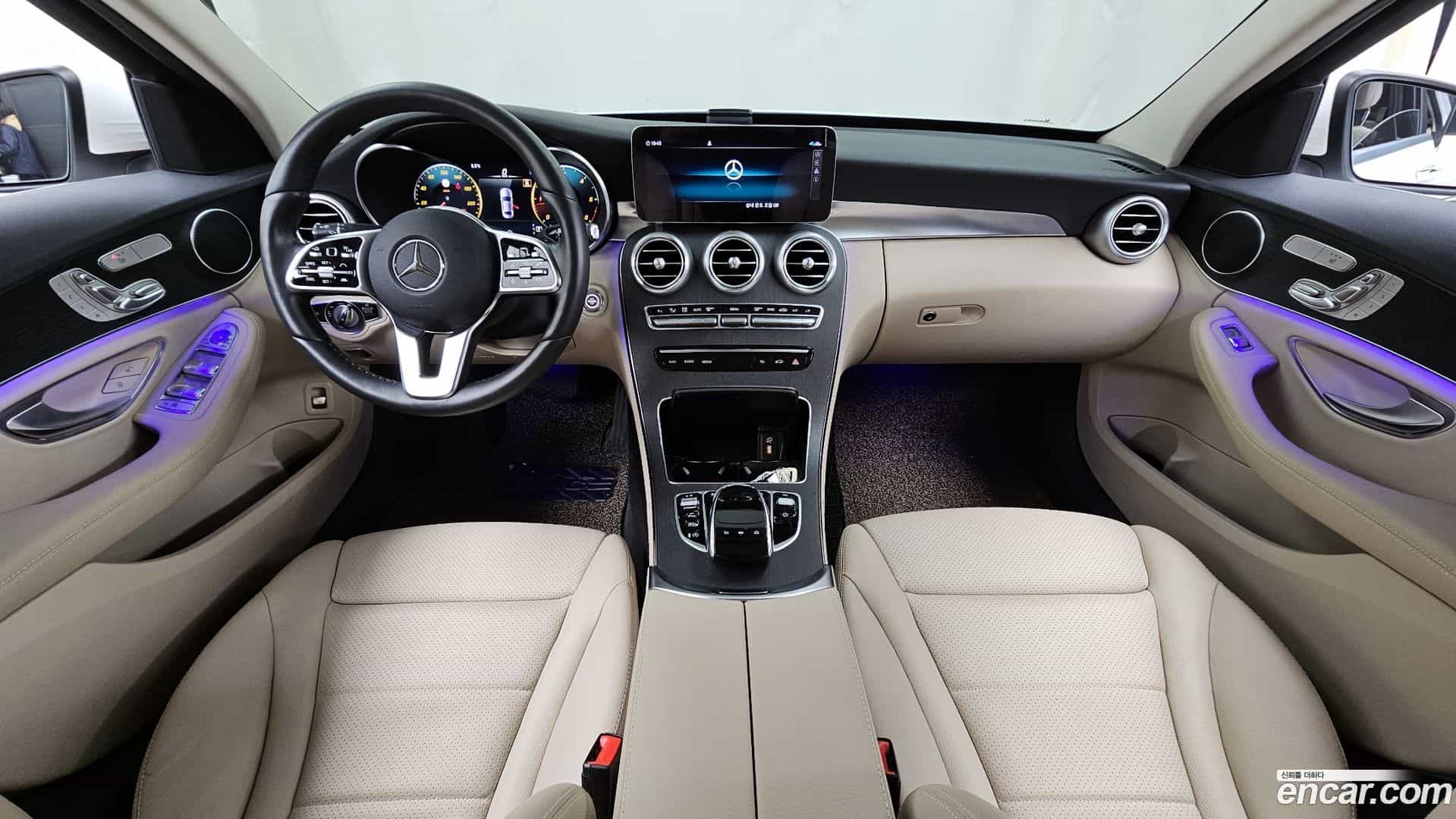 C-Class Mercedes-Benz 2021.5-INNER-007