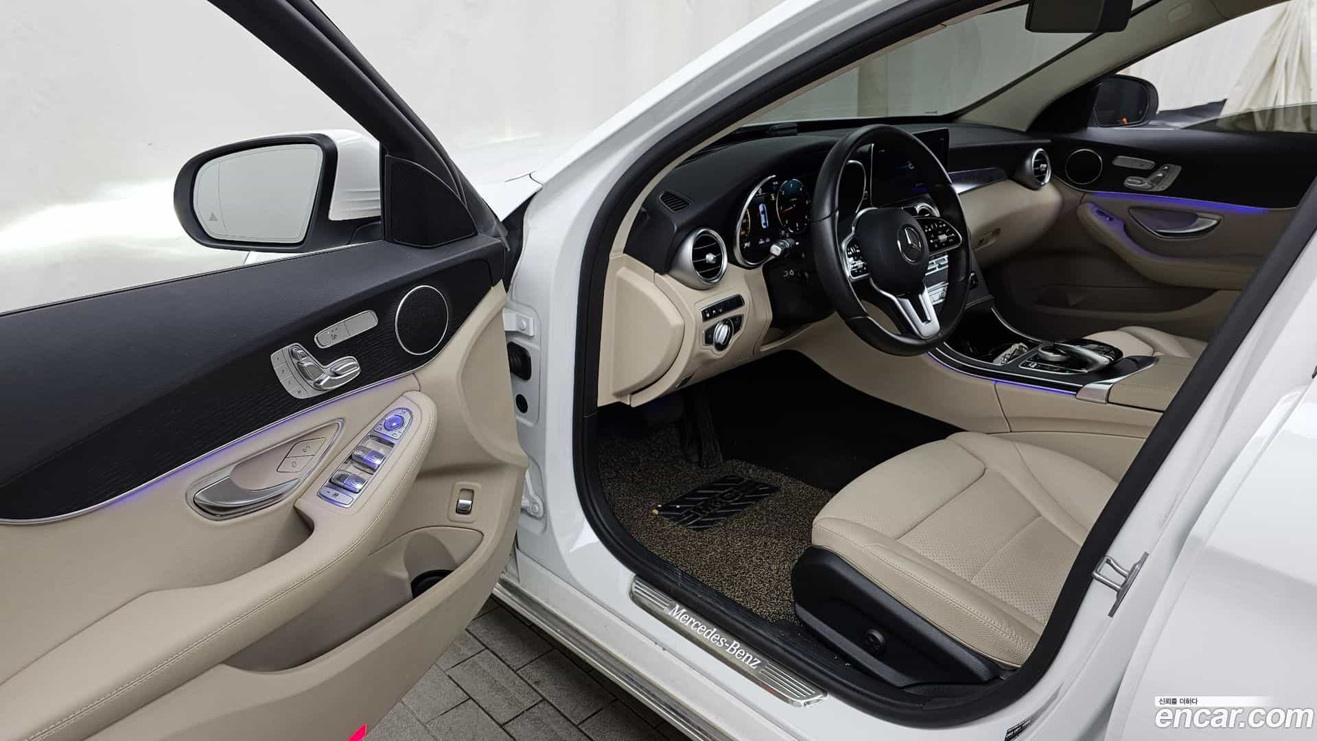 C-Class Mercedes-Benz 2021.5-INNER-010