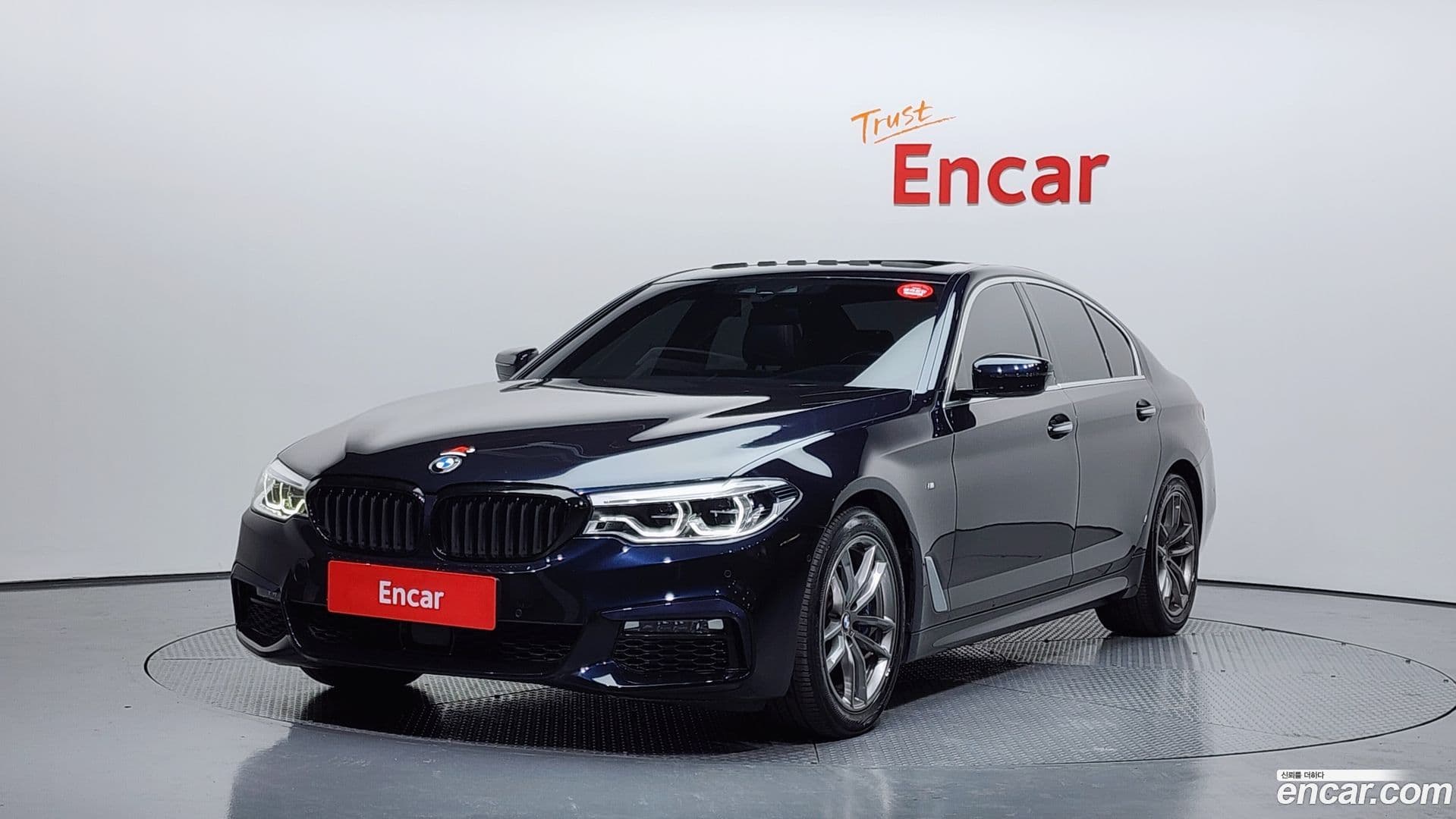 Main__Slider__Photo:5-Series BMW 2018.0-0