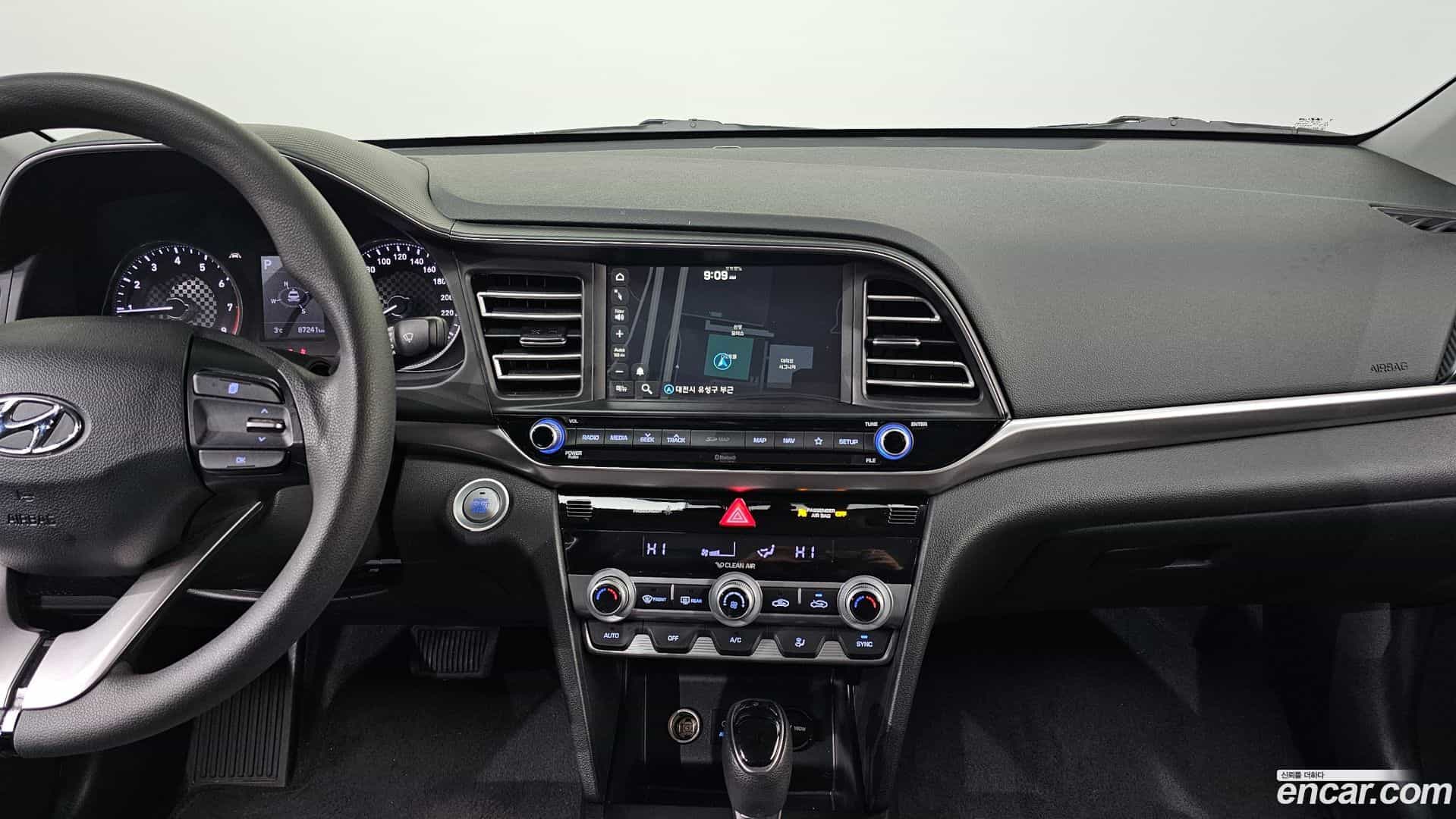 AVANTE Hyundai 2019.11-OPTION-022