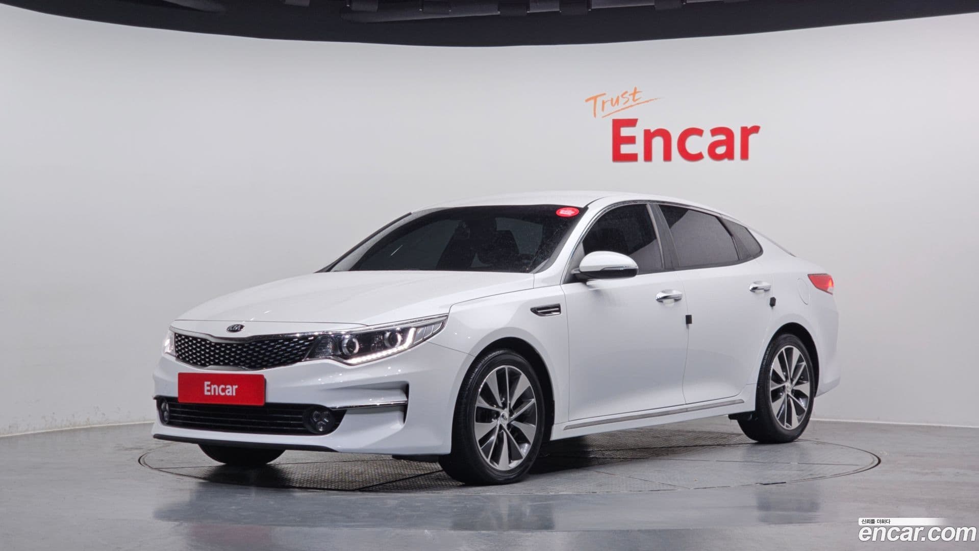 Main__Slider__Photo:K5 Kia 2016.0-0