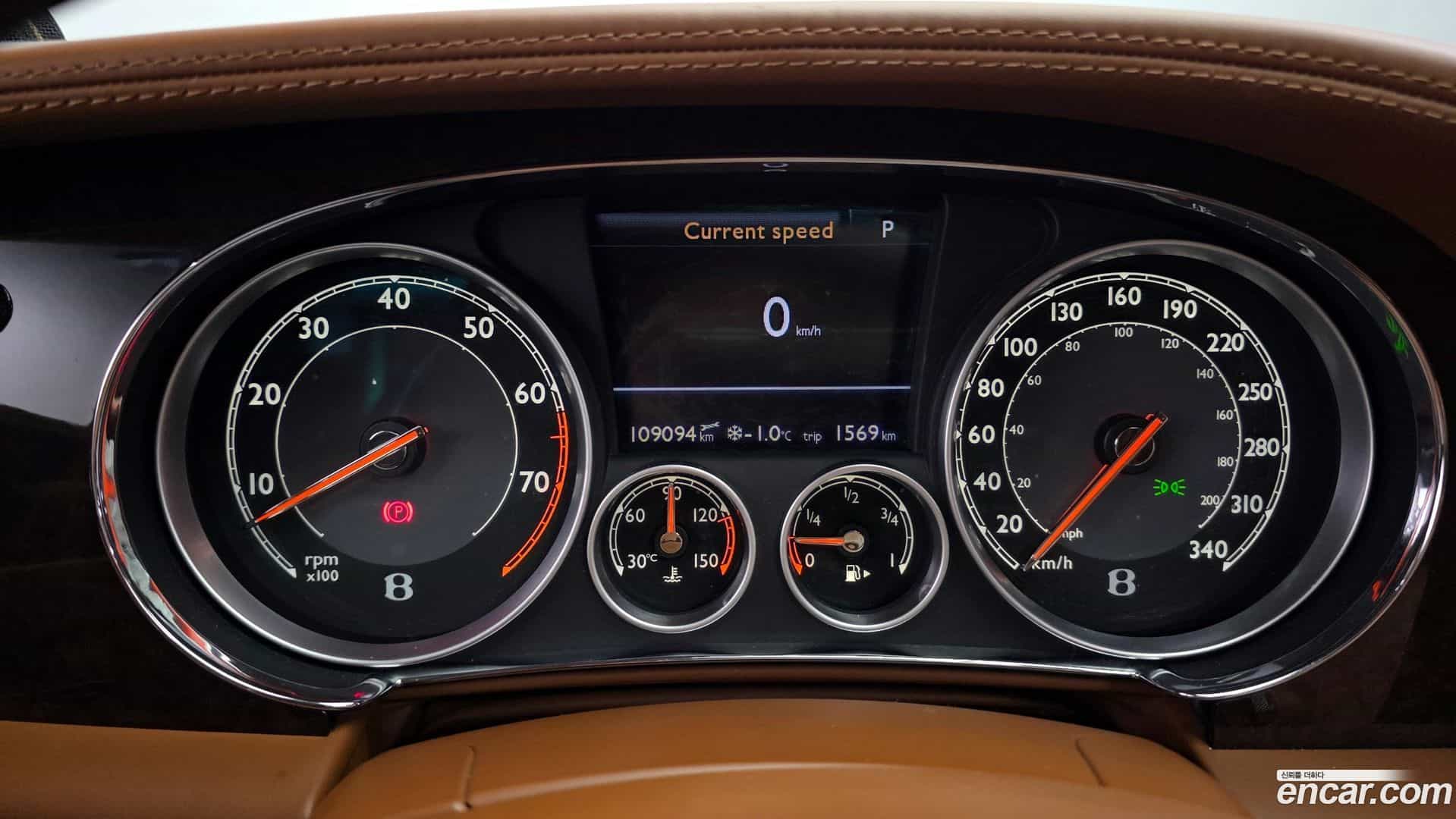 Flying Spur Bentley 2014.8-INNER-008