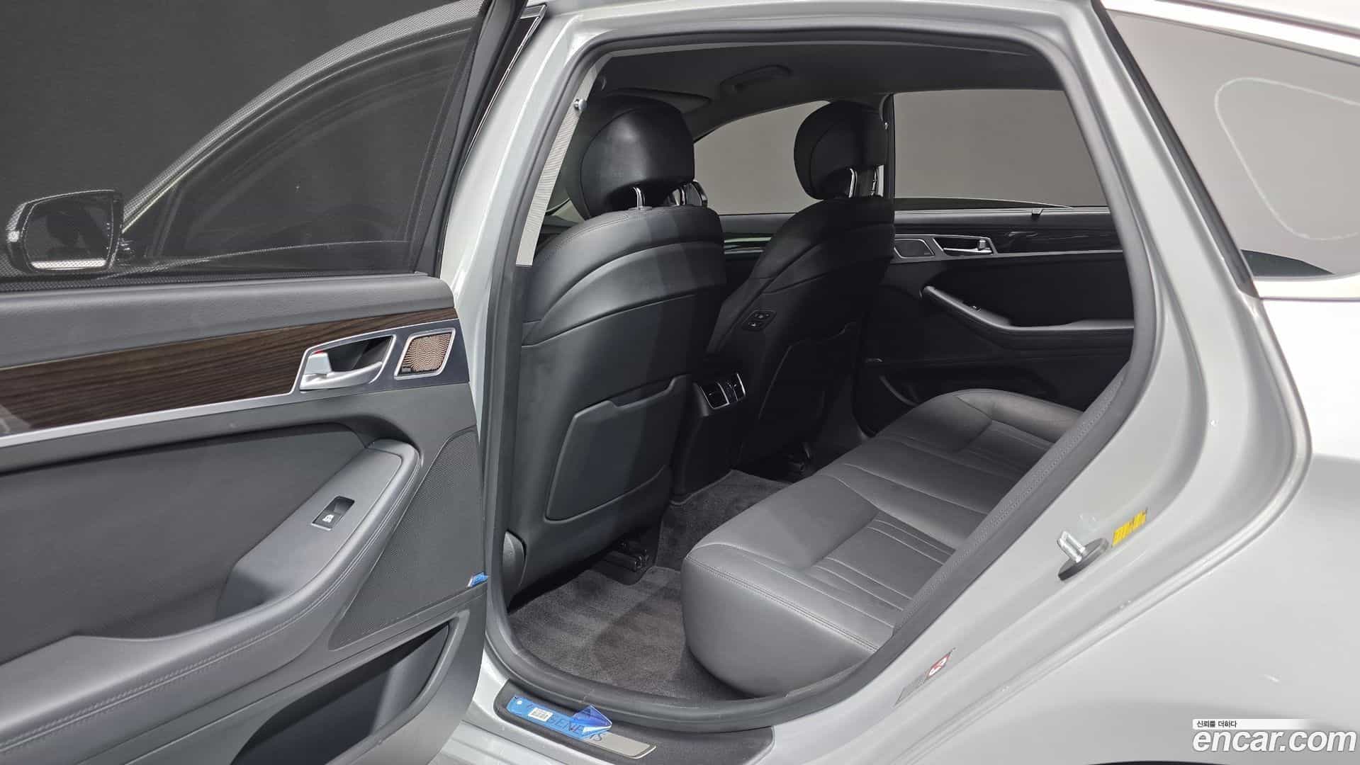 G80 Genesis 2016.9-OPTION-021