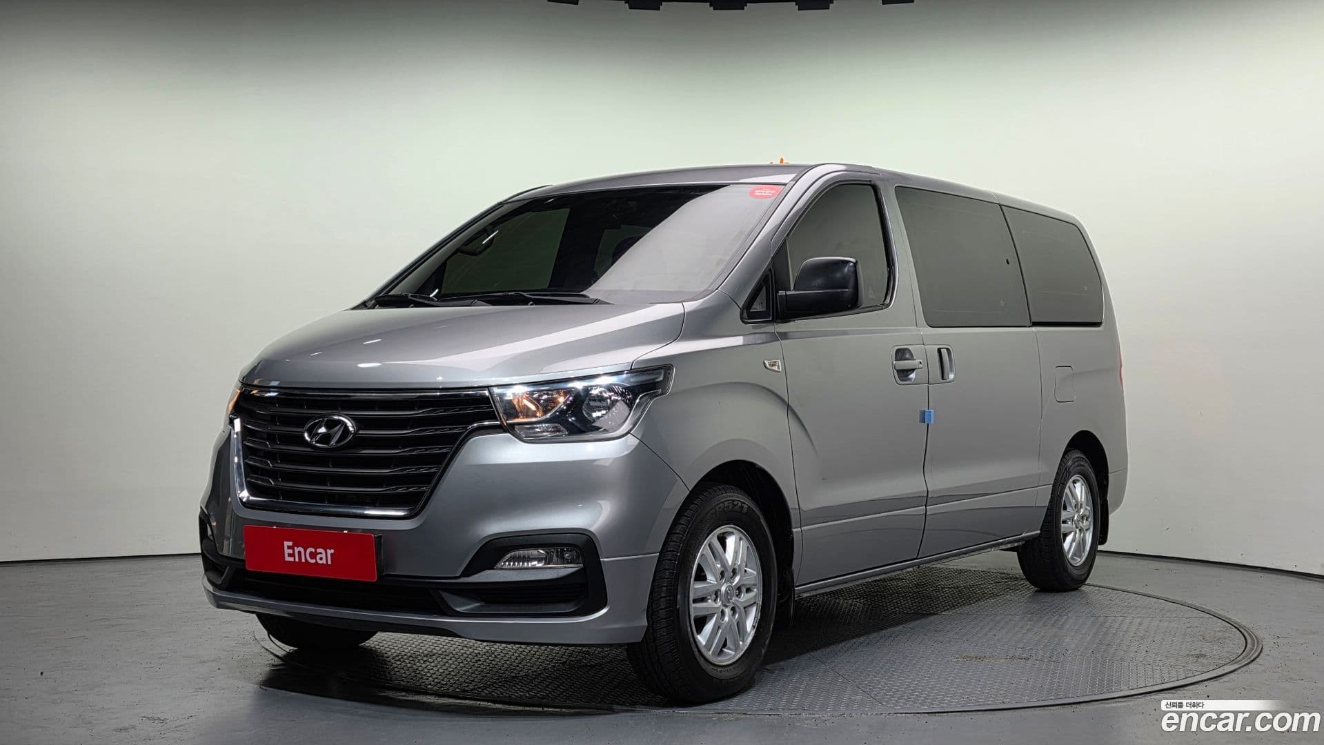 Main__Slider__Photo:Starex Hyundai 2020.10-0