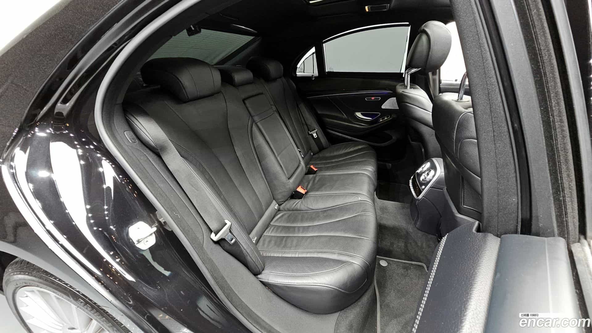 S-Class Mercedes-Benz 2015.10-OPTION-016