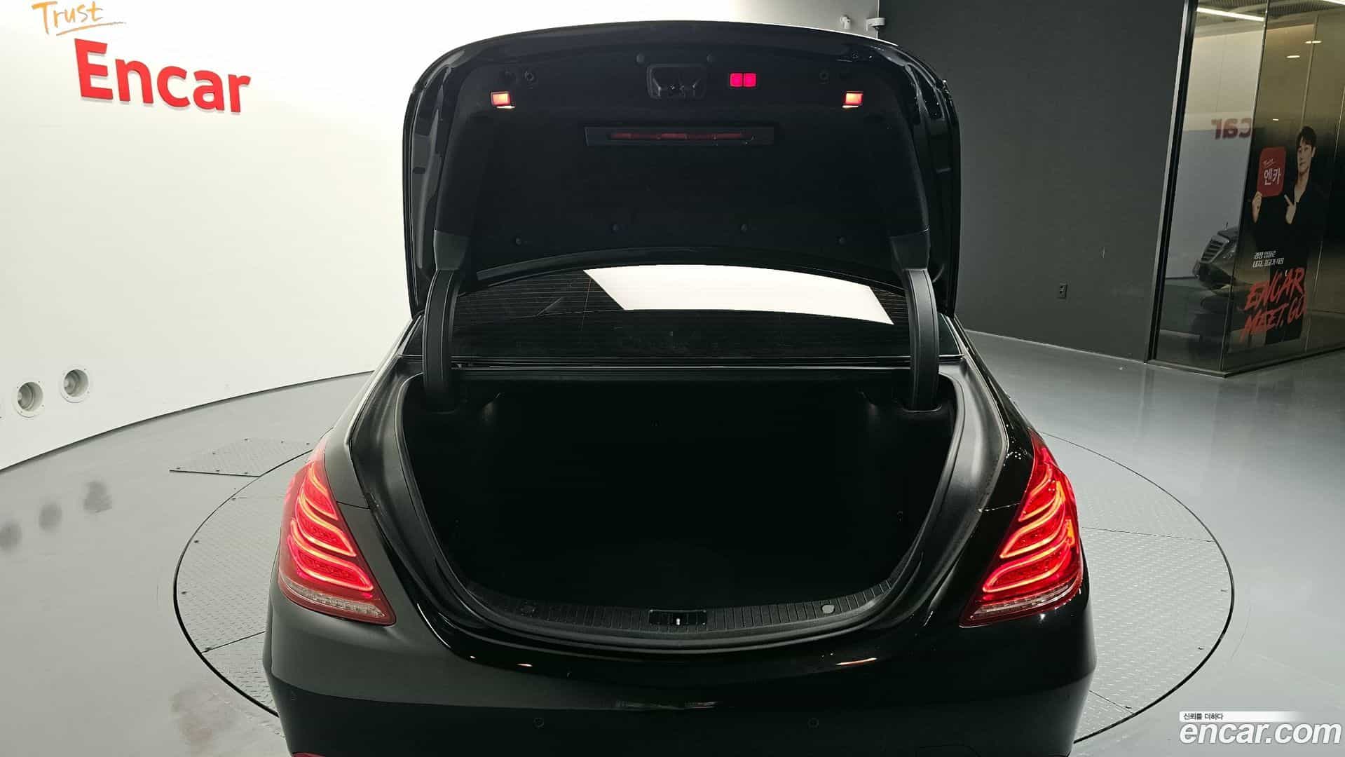 S-Class Mercedes-Benz 2015.10-OPTION-024