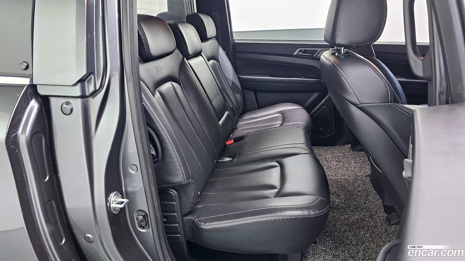 Rexton KG Mobility 2021.9-OPTION-016