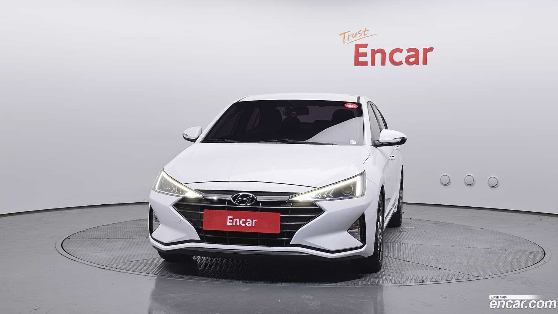 AVANTE Hyundai 2019.2-OUTER-003