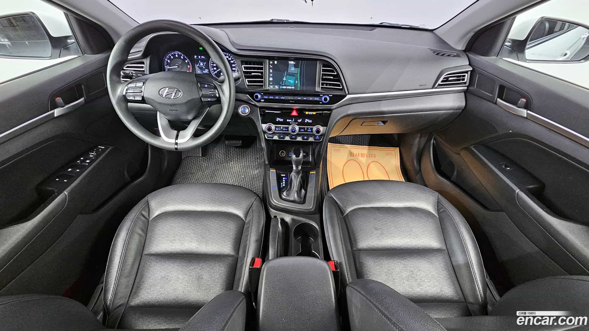 AVANTE Hyundai 2019.2-INNER-007