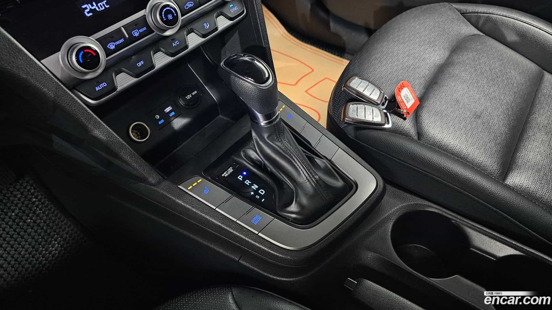 AVANTE Hyundai 2019.2-INNER-009