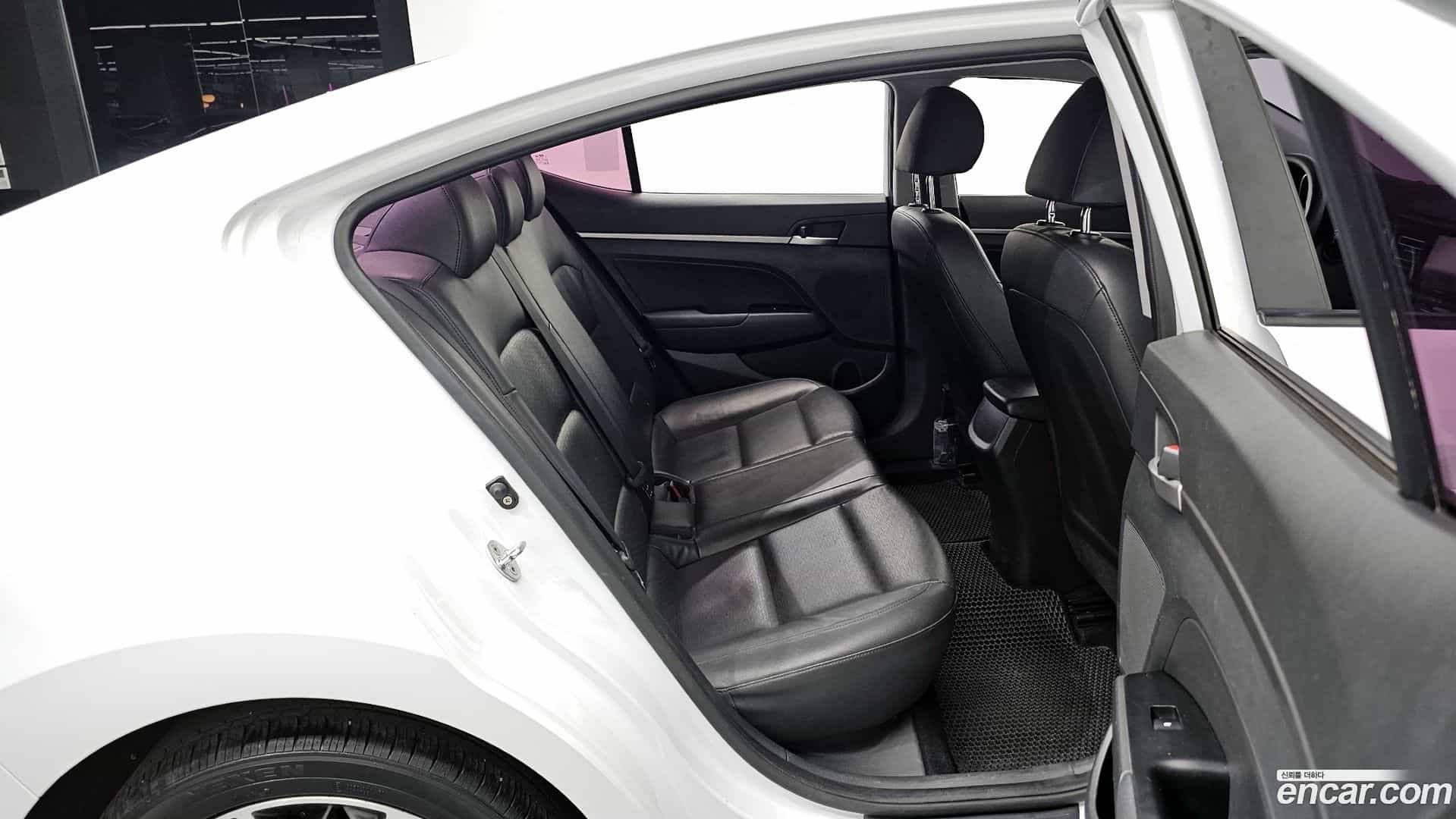 AVANTE Hyundai 2019.2-OPTION-016